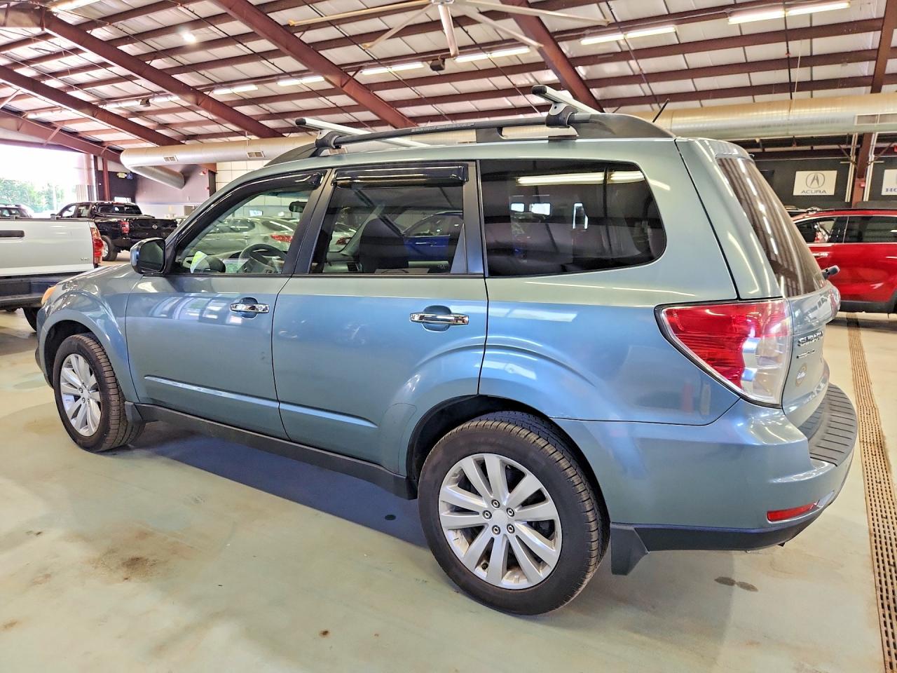 2011 Subaru Forester 2.5x Premium Teal vin: JF2SHADCXBG760878