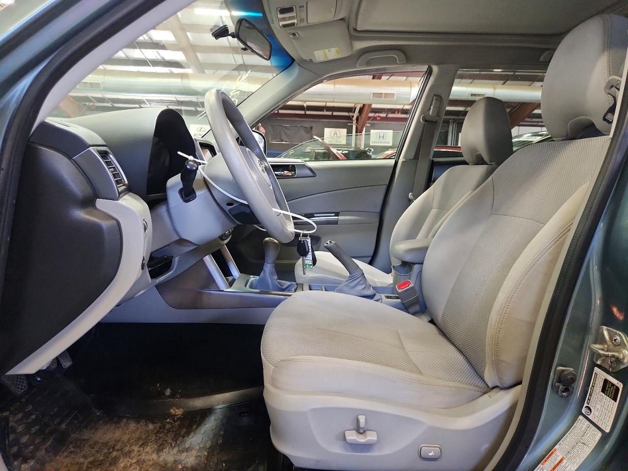 2011 Subaru Forester 2.5x Premium Teal vin: JF2SHADCXBG760878