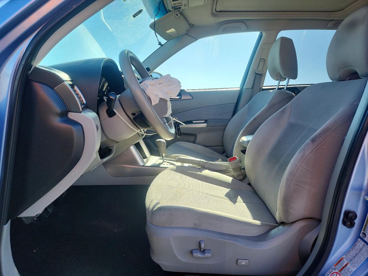 2011 Subaru Forester 2.5x Premium Blue vin: JF2SHADCXBH757697