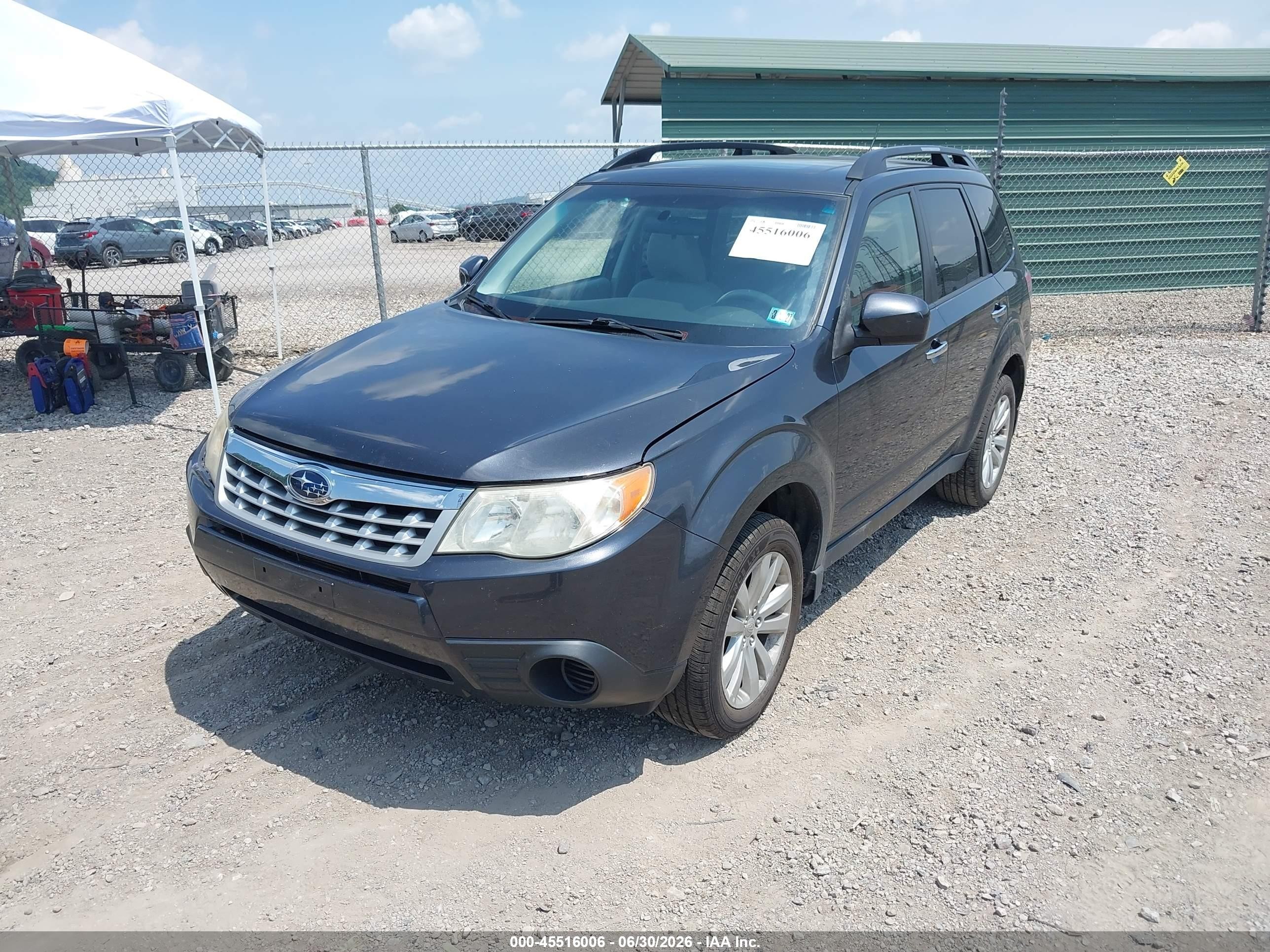 2011 Subaru Forester 2.5x Premium Black vin: JF2SHADCXBH759949