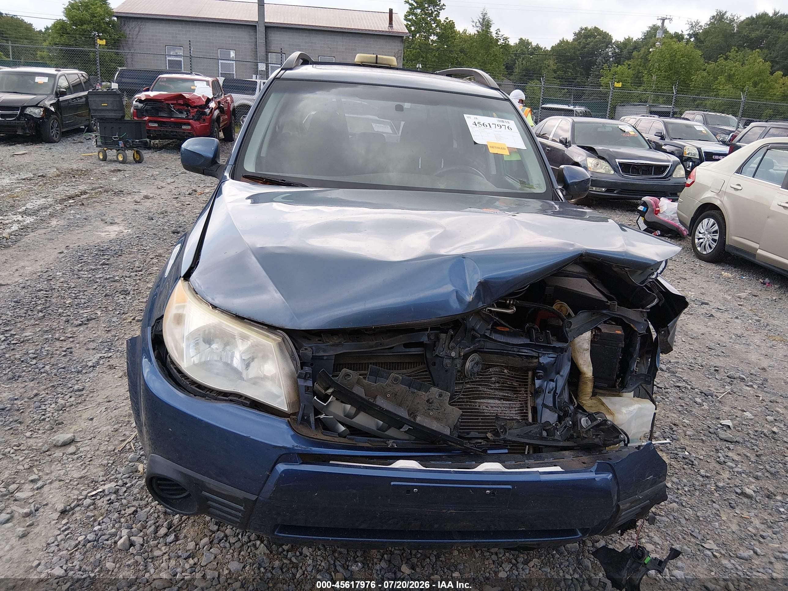 2011 Subaru Forester 2.5x Premium Blue vin: JF2SHADCXBH764178