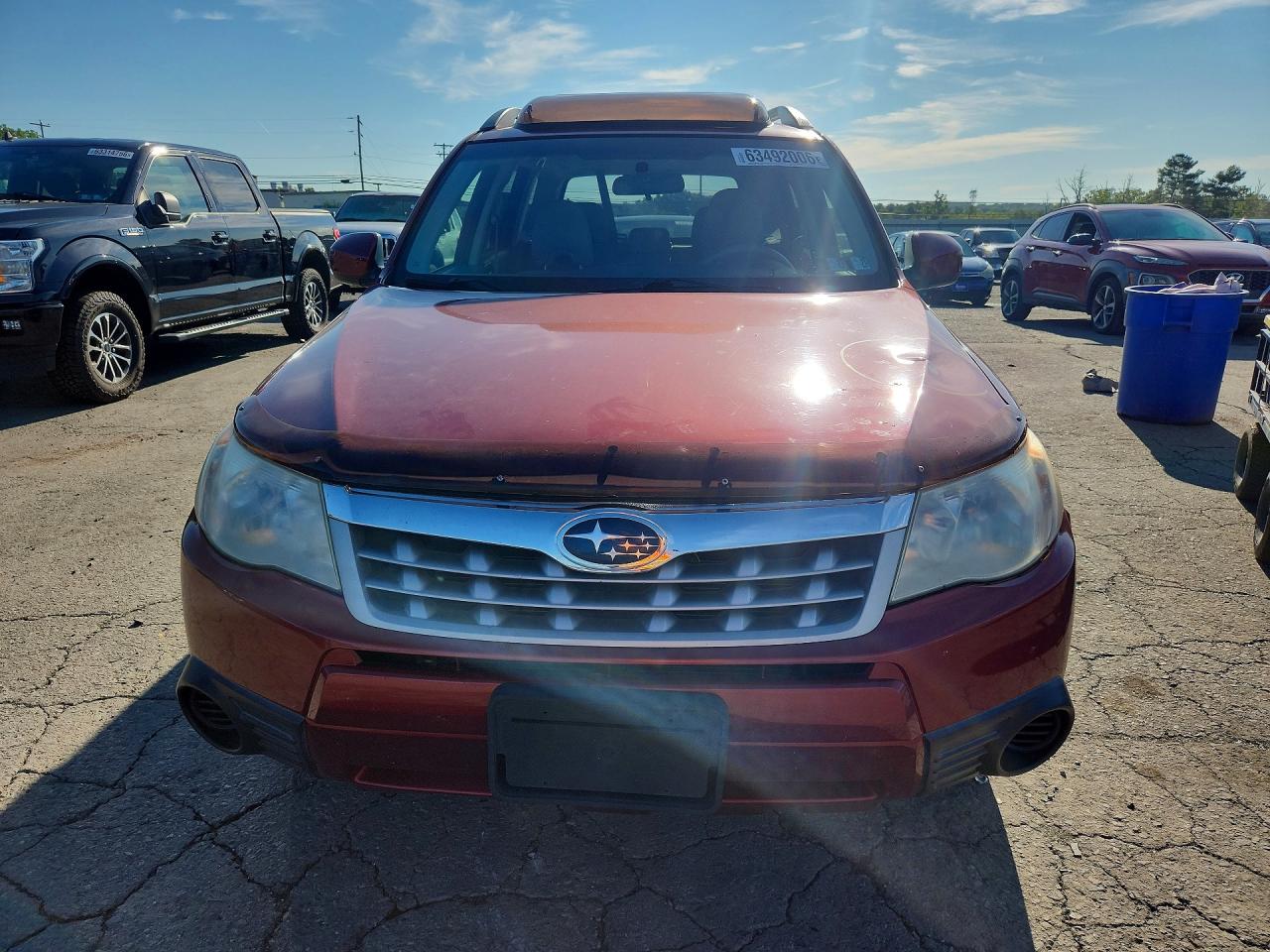 2011 Subaru Forester 2.5x Premium Maroon vin: JF2SHADCXBH764536