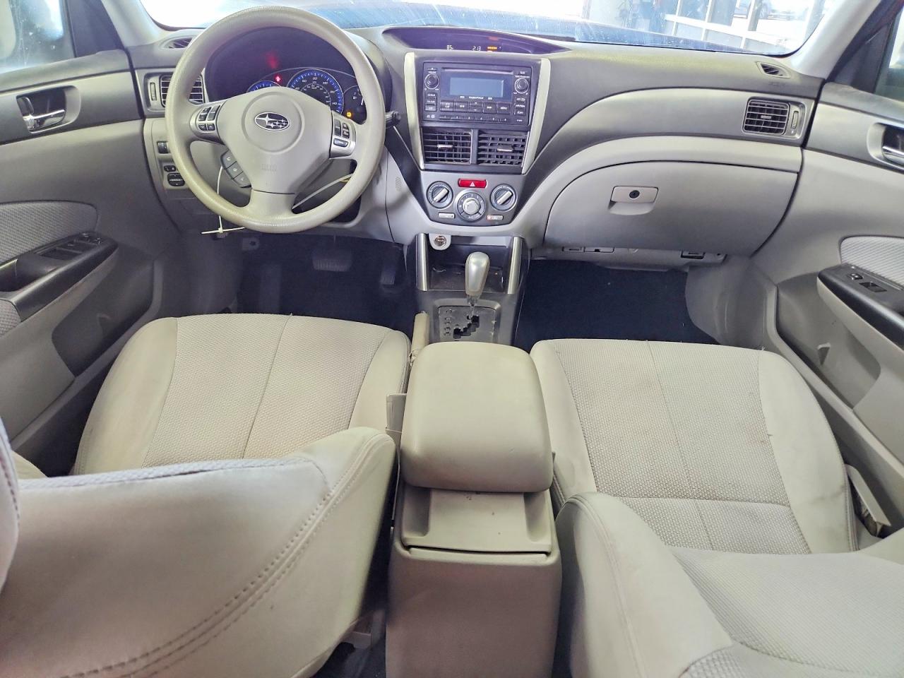 2011 Subaru Forester 2.5x Premium Red vin: JF2SHADCXBH771308