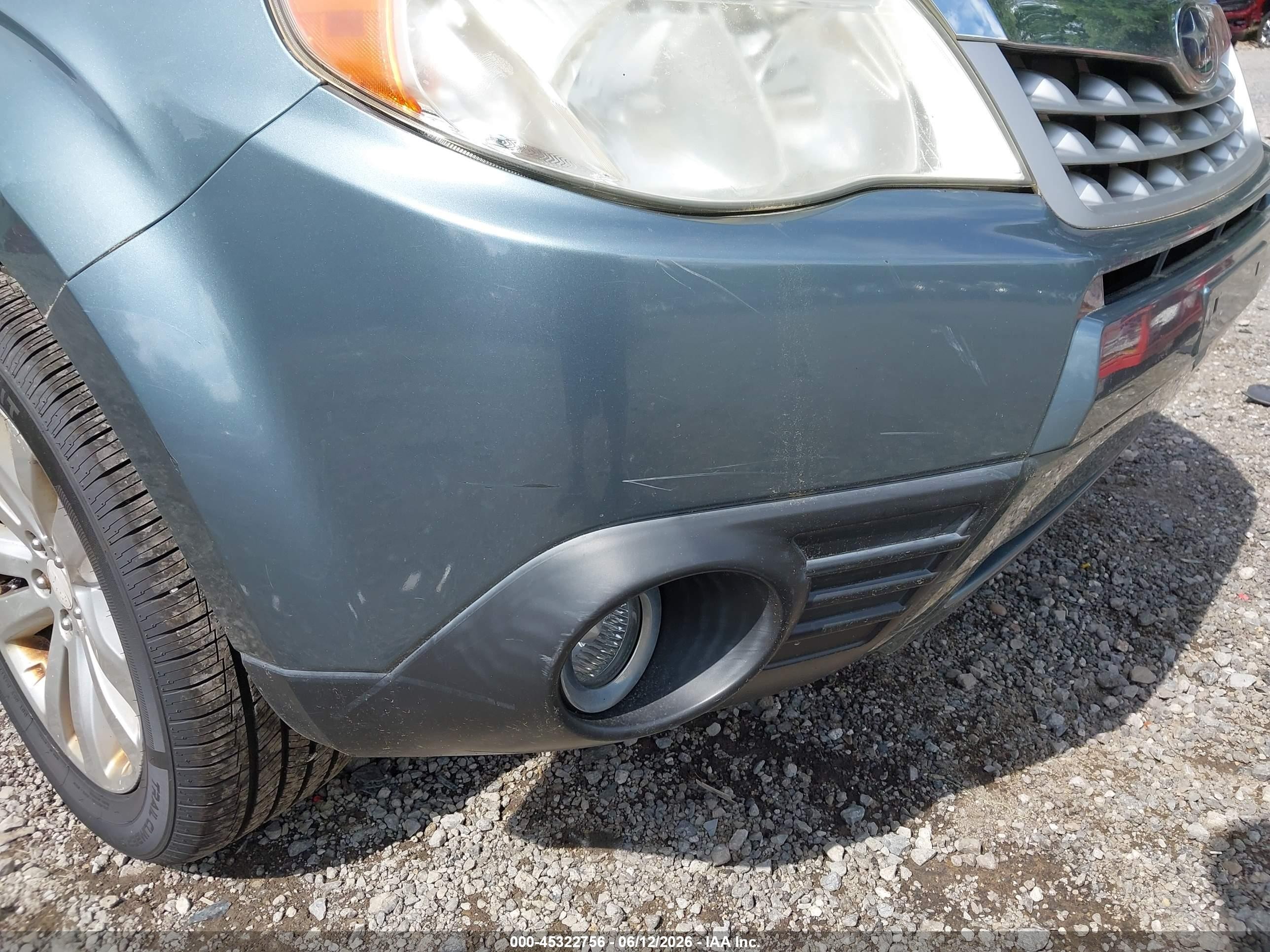 2011 Subaru Forester 2.5x Premium Gray vin: JF2SHADCXBH778730