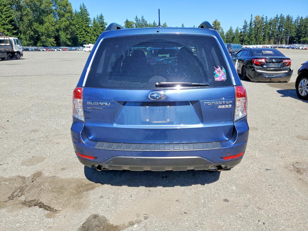 2012 Subaru Forester 2.5x Premium Синий vin: JF2SHADCXCH417872