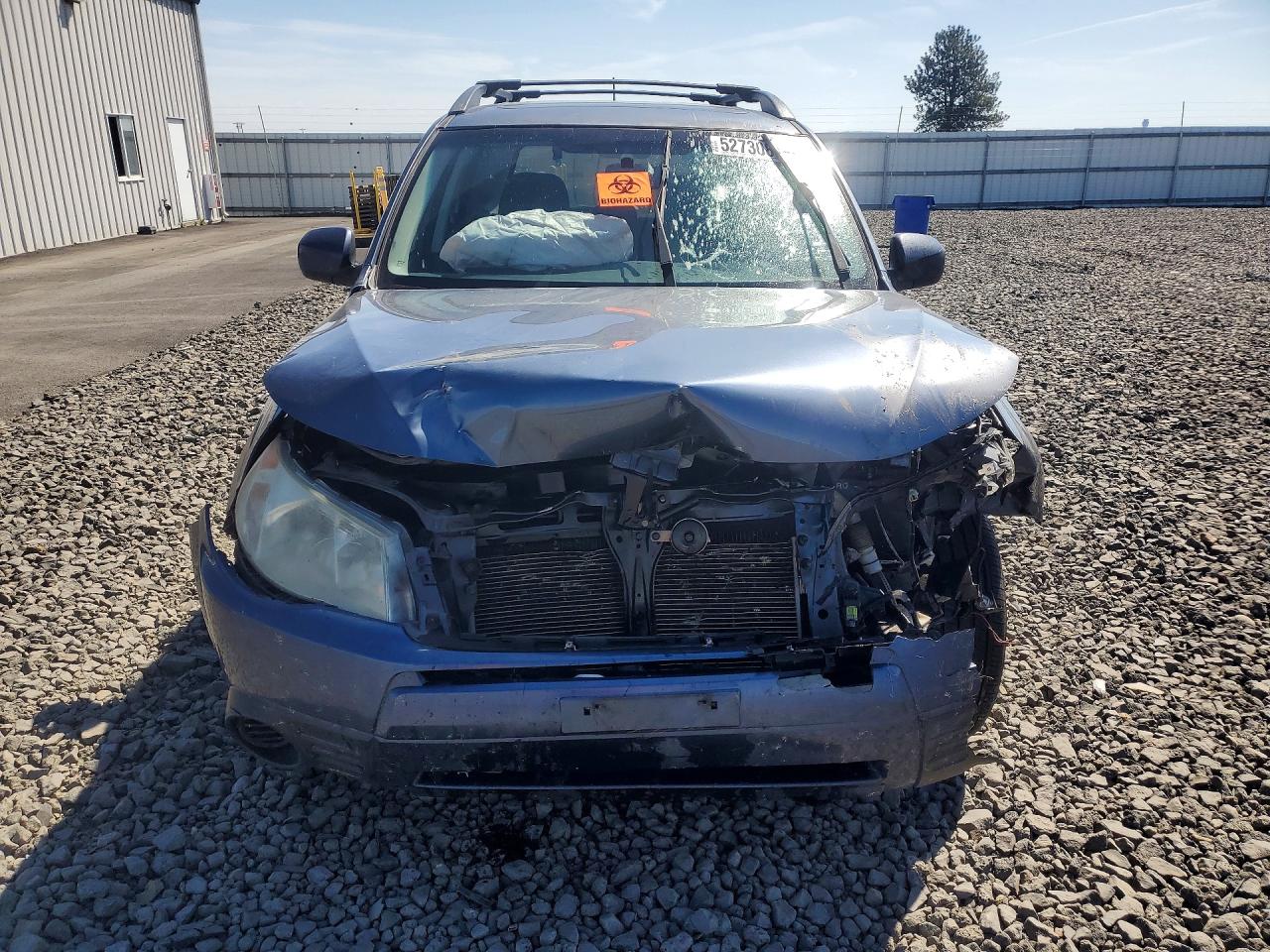 2012 Subaru Forester 2.5x Premium Blue vin: JF2SHADCXCH418147