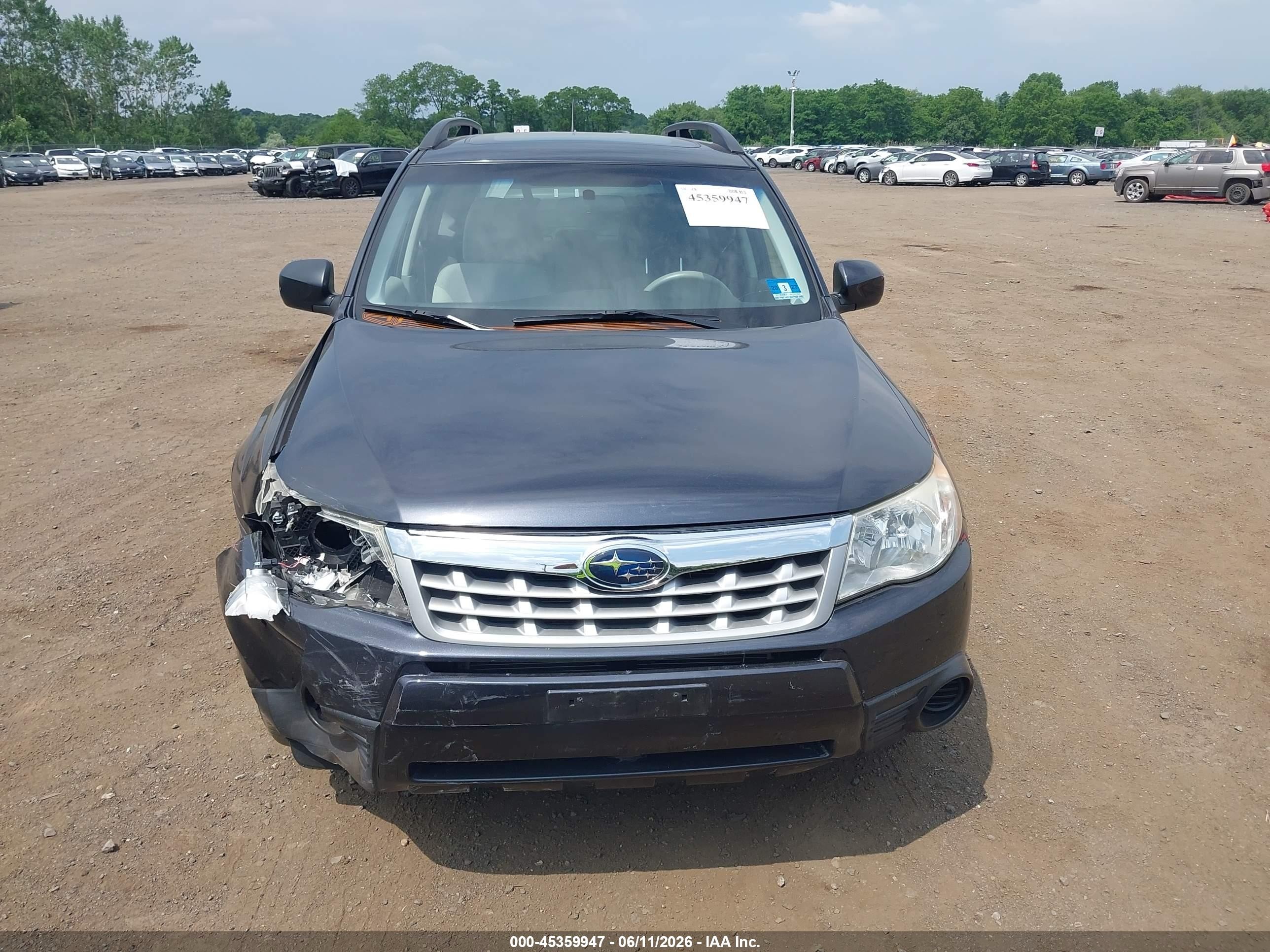 2012 Subaru Forester 2.5x Premium Gray vin: JF2SHADCXCH424580