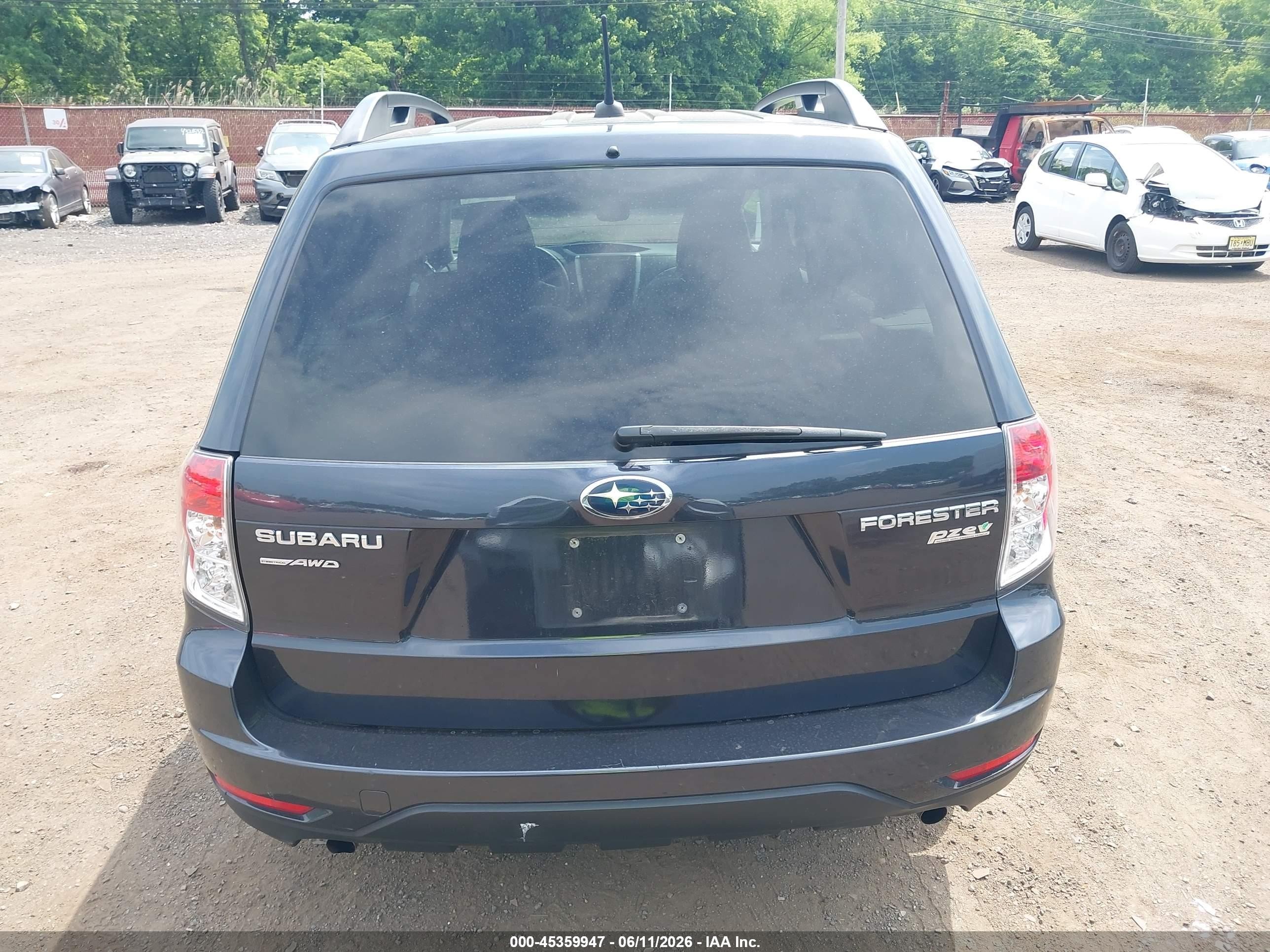 2012 Subaru Forester 2.5x Premium Gray vin: JF2SHADCXCH424580