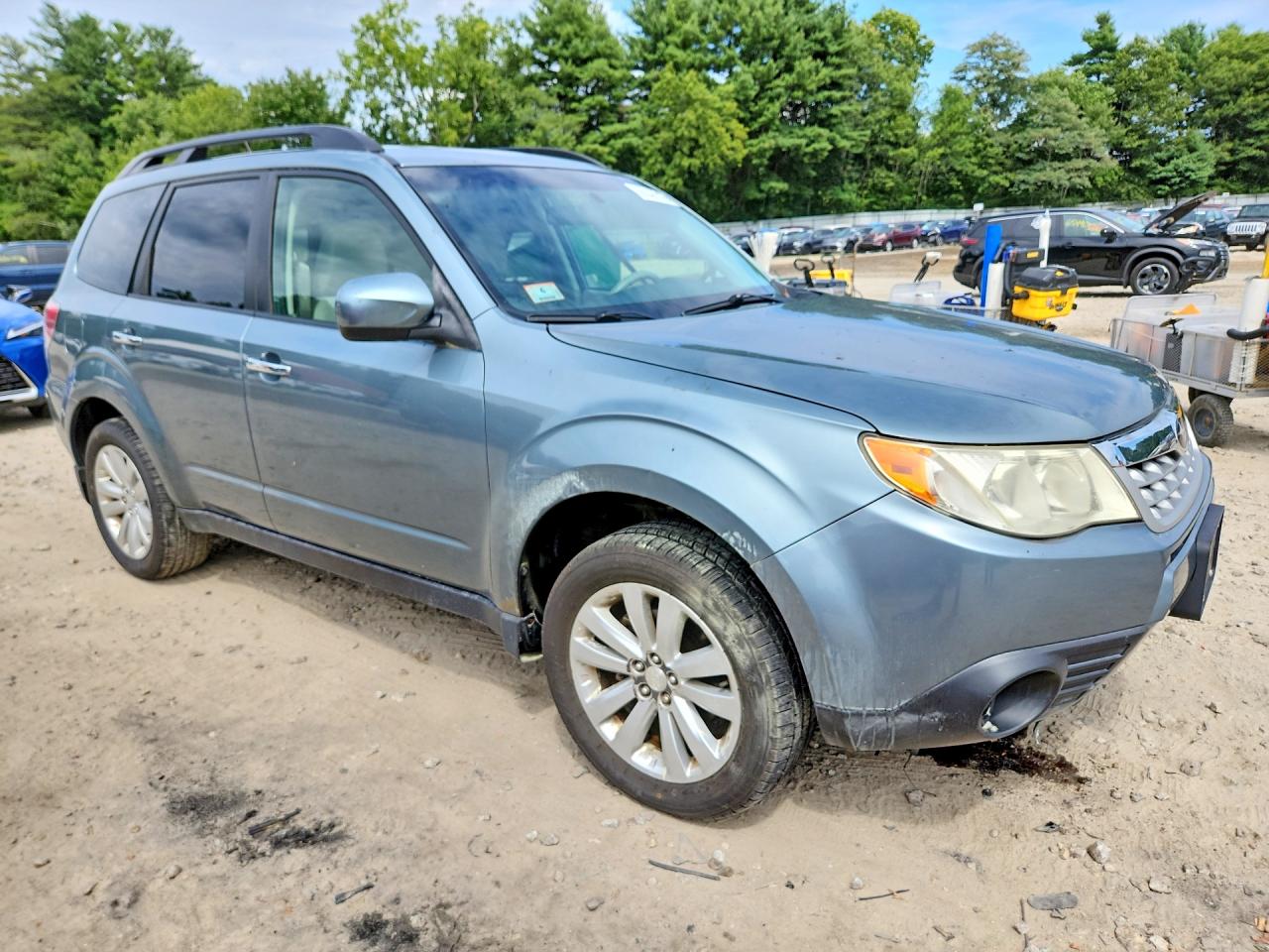 2012 Subaru Forester 2.5x Premium Turquoise vin: JF2SHADCXCH447471