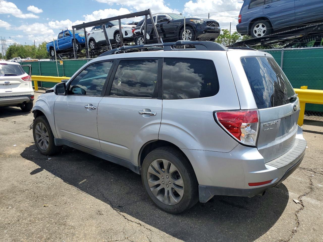 2013 Subaru Forester 2.5x Premium Silver vin: JF2SHADCXDG434369