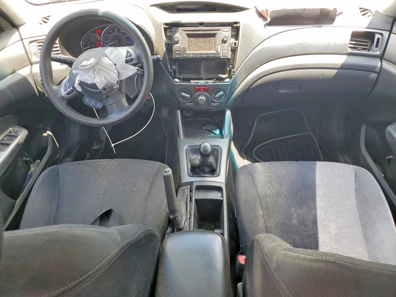 2013 Subaru Forester 2.5x Premium Silver vin: JF2SHADCXDG434369