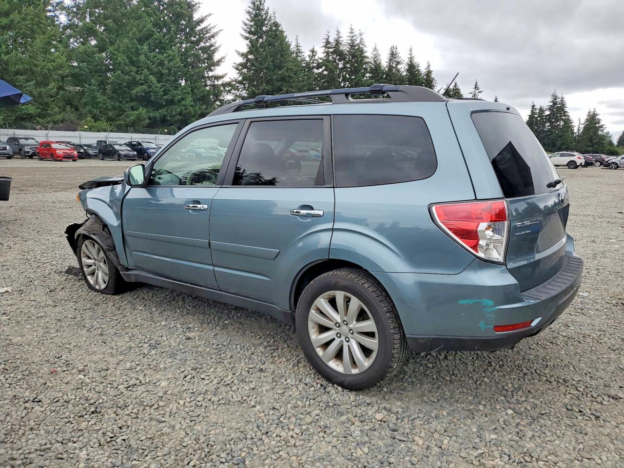 2013 Subaru Forester 2.5x Premium Turquoise vin: JF2SHADCXDH401222