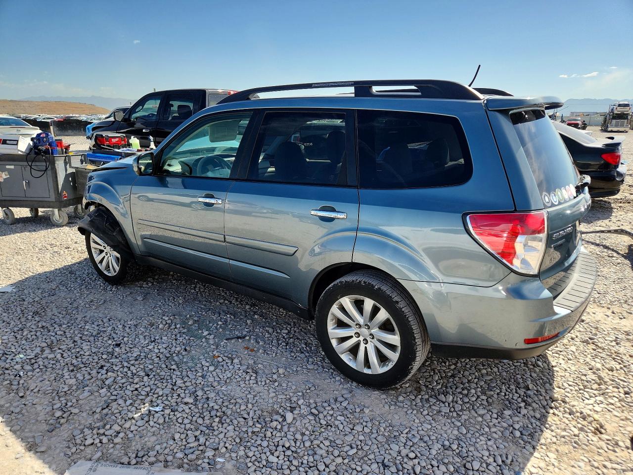 2013 Subaru Forester 2.5x Premium Teal vin: JF2SHADCXDH420031