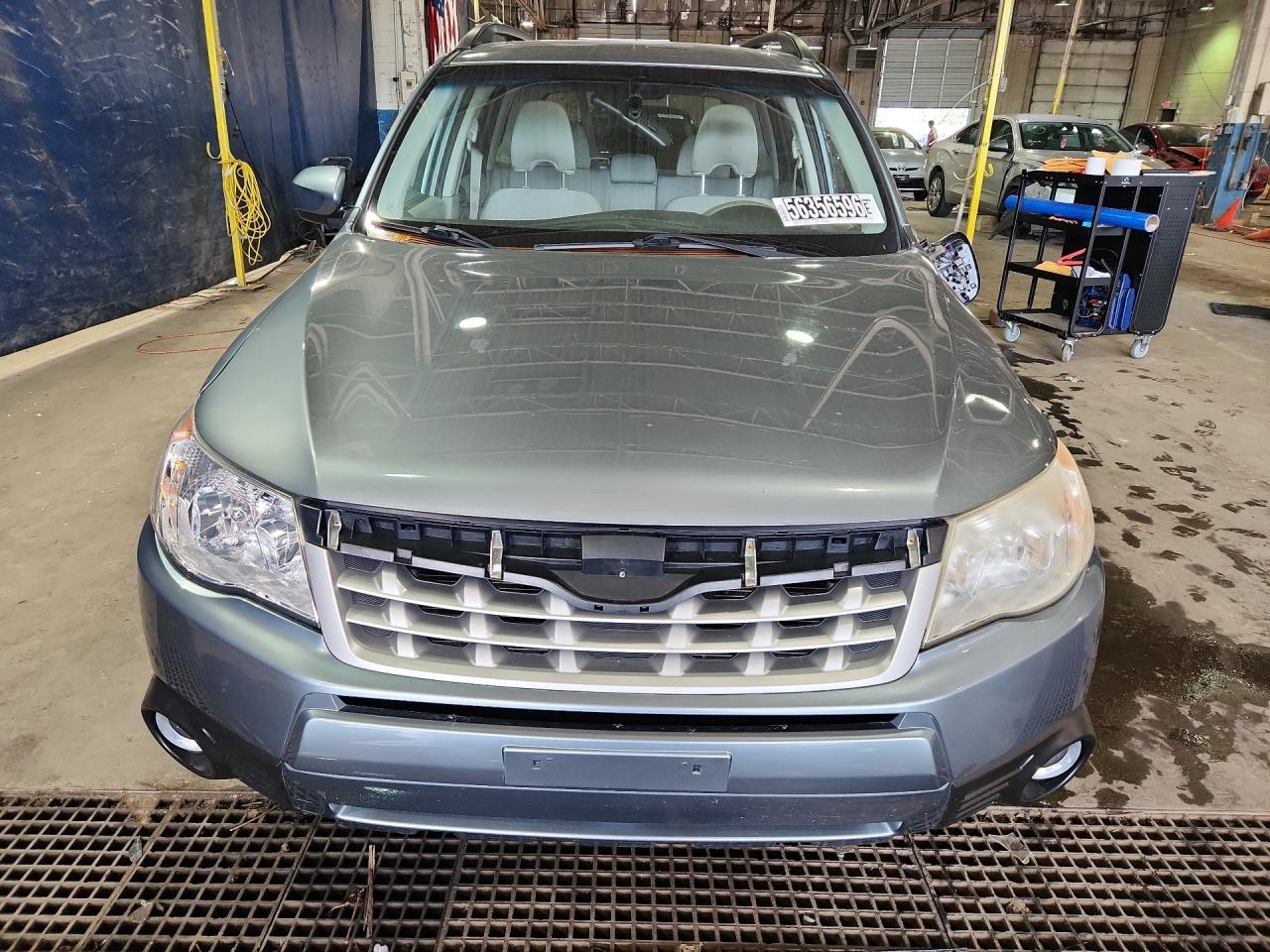 2013 Subaru Forester 2.5x Premium Green vin: JF2SHADCXDH442109 Damage: Grille, Broken, Replacement Required