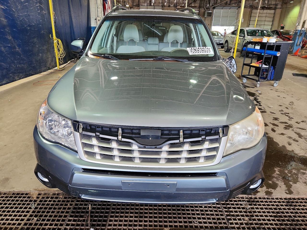 2013 Subaru Forester 2.5x Premium Green vin: JF2SHADCXDH442109
