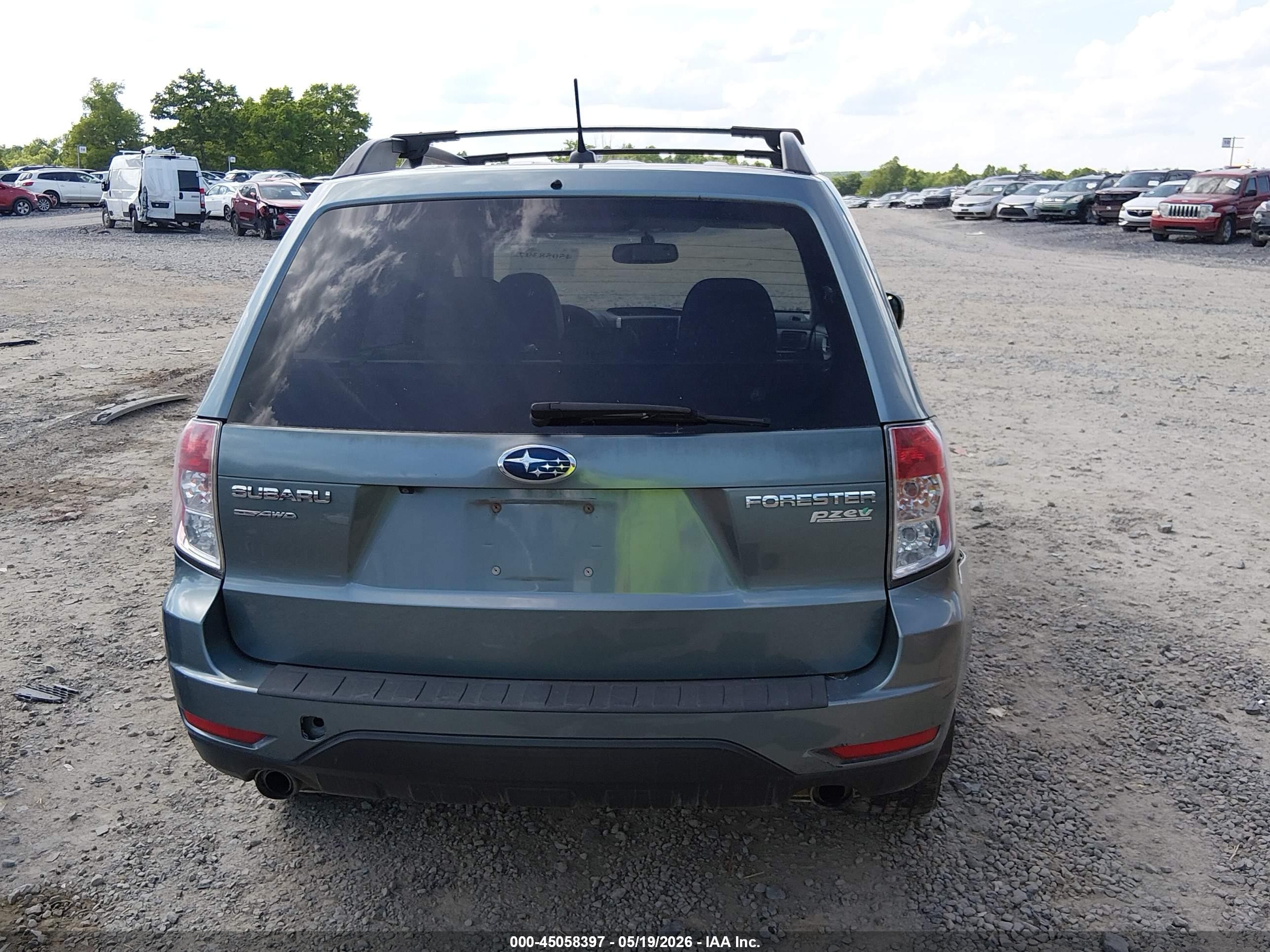2011 Subaru Forester 2.5x Limited Light Blue vin: JF2SHAEC0BH738705