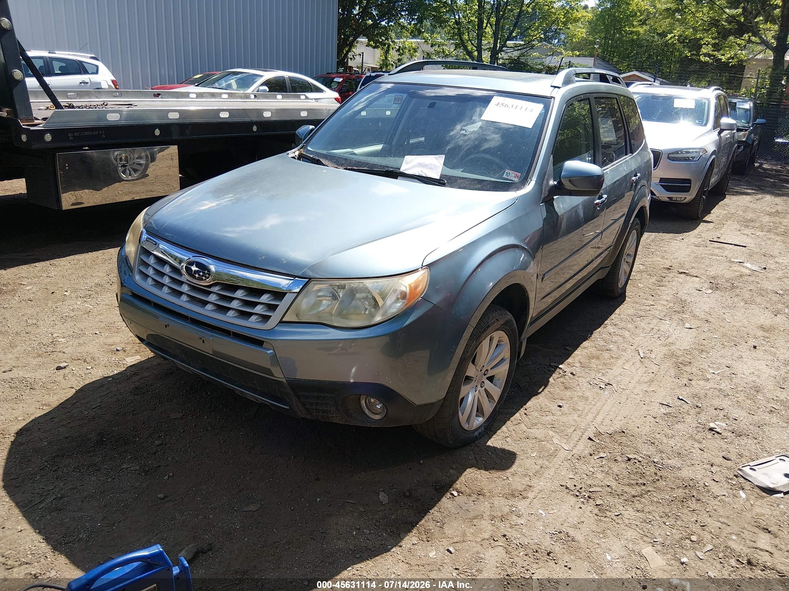 2011 Subaru Forester 2.5x Limited Бирюзовый vin: JF2SHAEC0BH742639