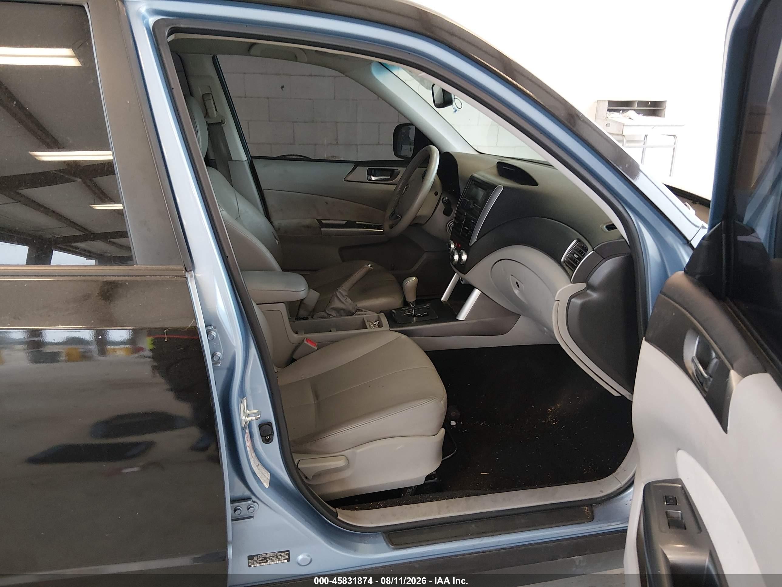 2011 Subaru Forester 2.5x Limited Black vin: JF2SHAEC0BH747274