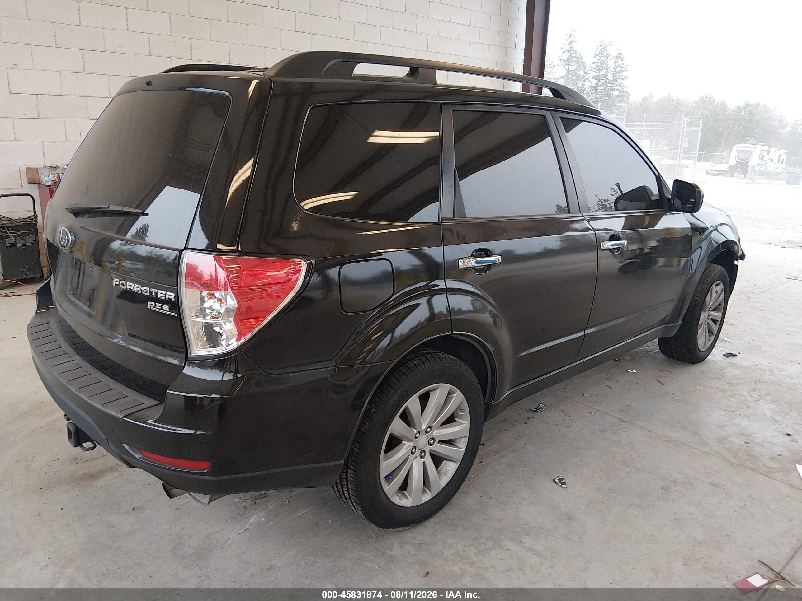2011 Subaru Forester 2.5x Limited Black vin: JF2SHAEC0BH747274