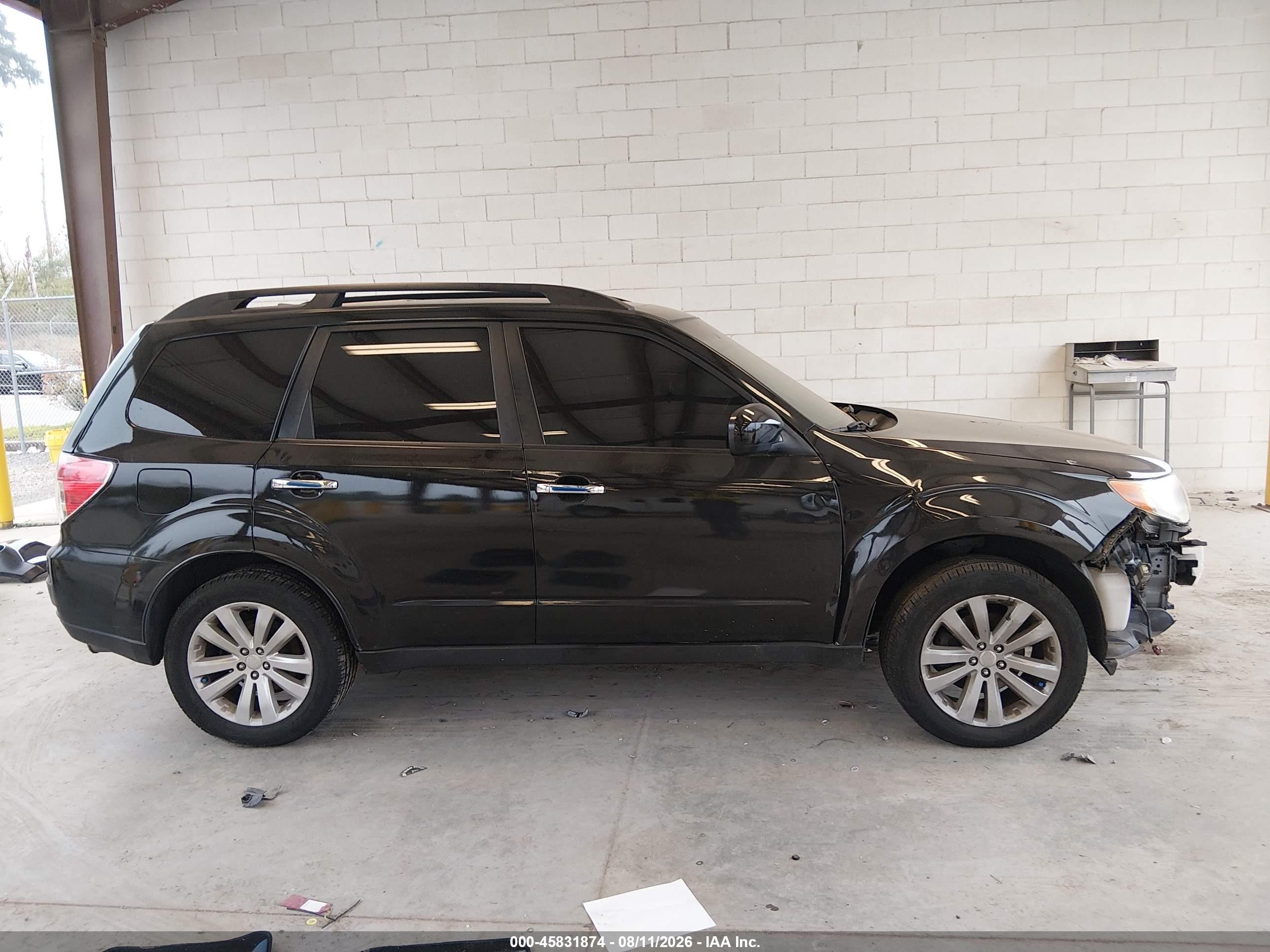 2011 Subaru Forester 2.5x Limited Black vin: JF2SHAEC0BH747274