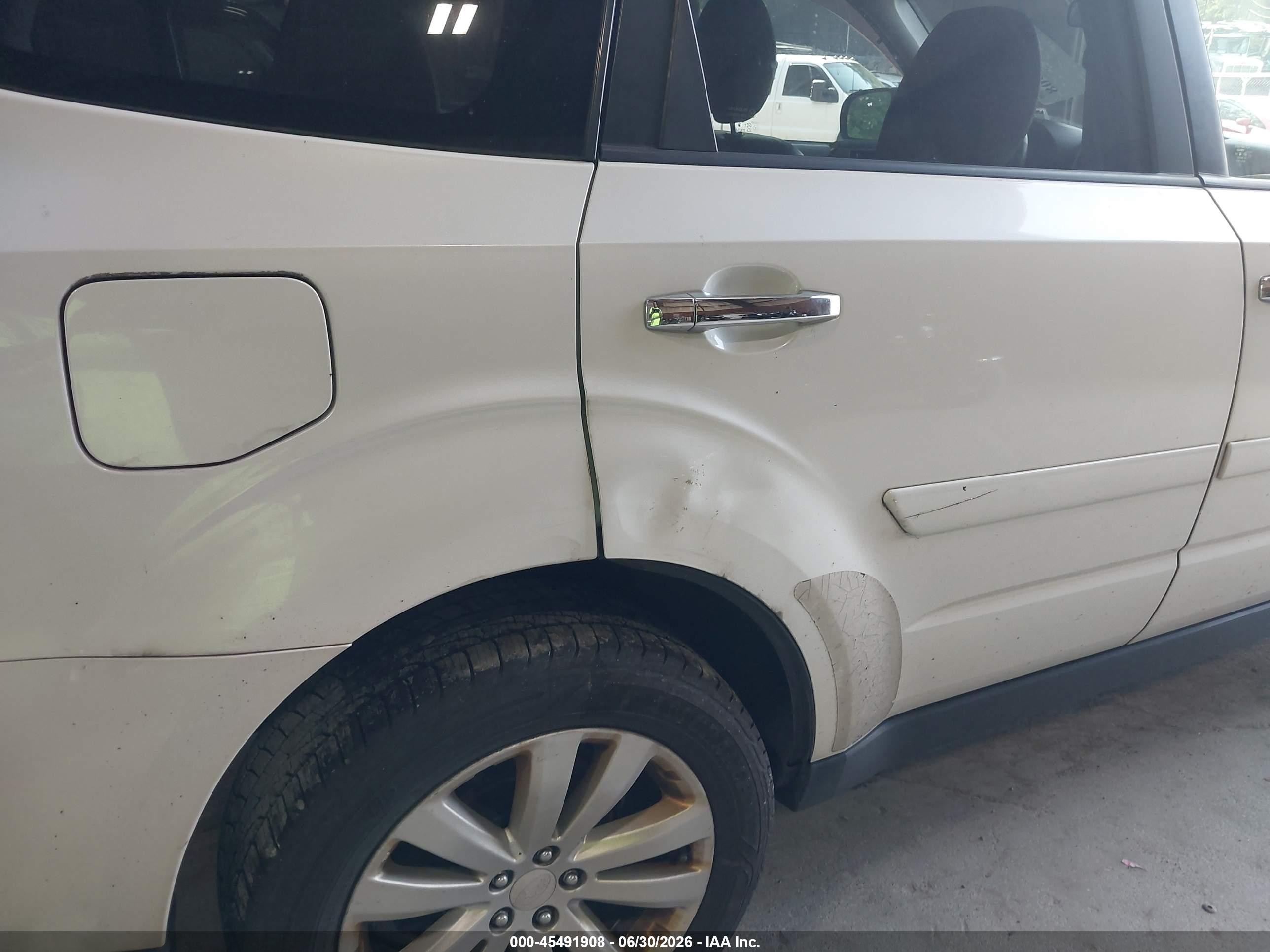 2012 Subaru Forester 2.5x Limited White vin: JF2SHAEC0CH407981
