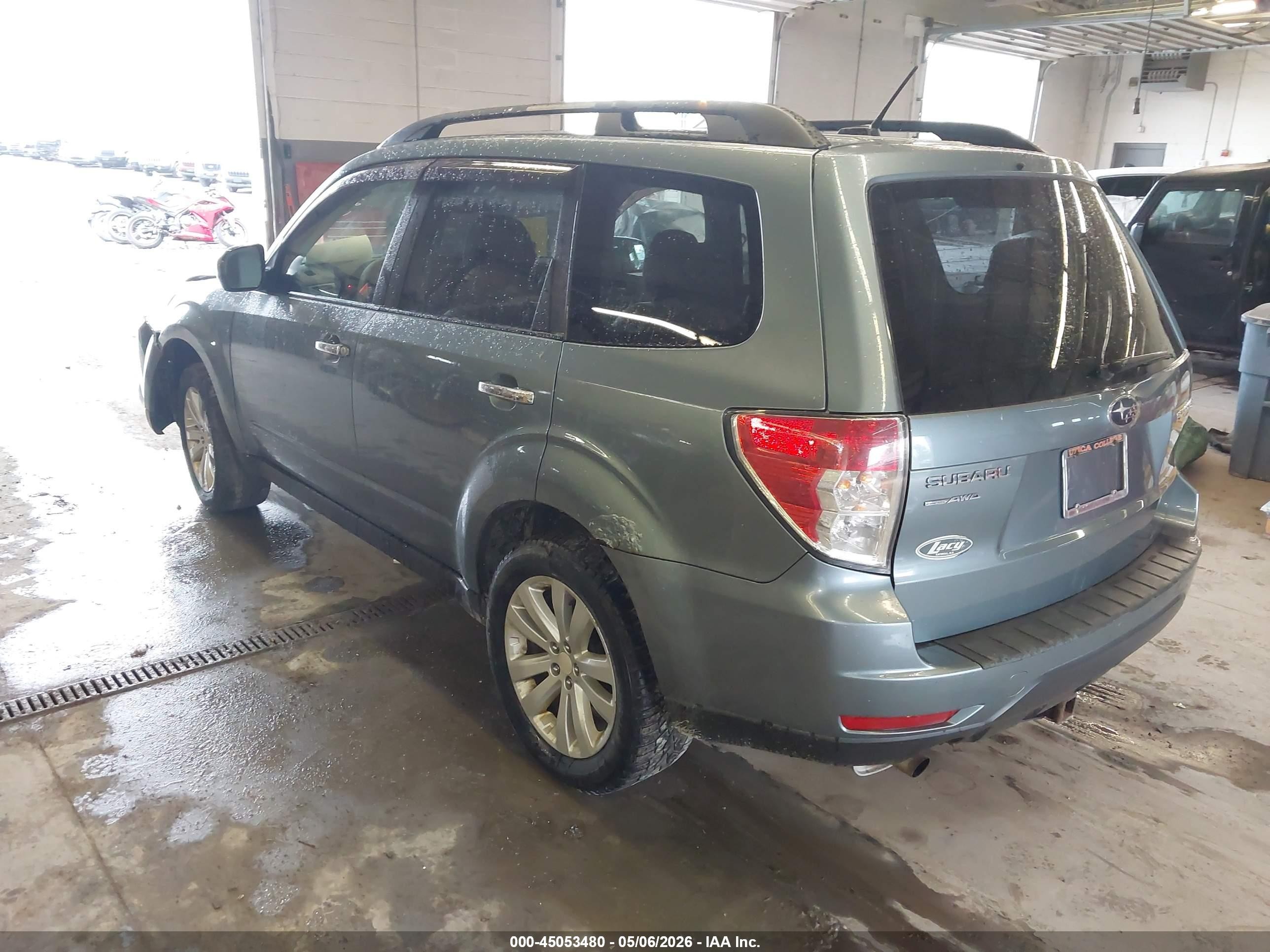 2012 Subaru Forester 2.5x Limited Green vin: JF2SHAEC0CH410167