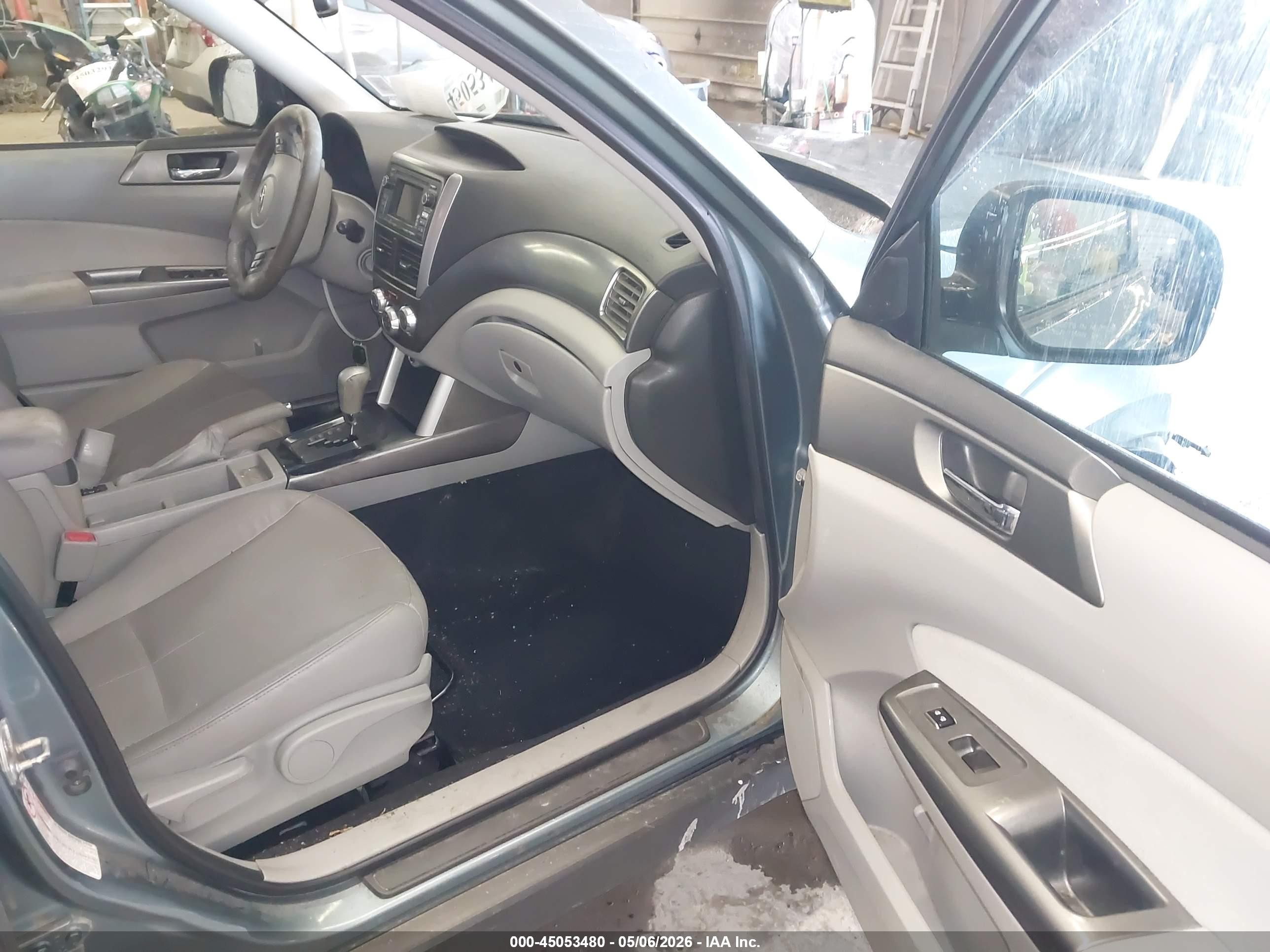 2012 Subaru Forester 2.5x Limited Green vin: JF2SHAEC0CH410167