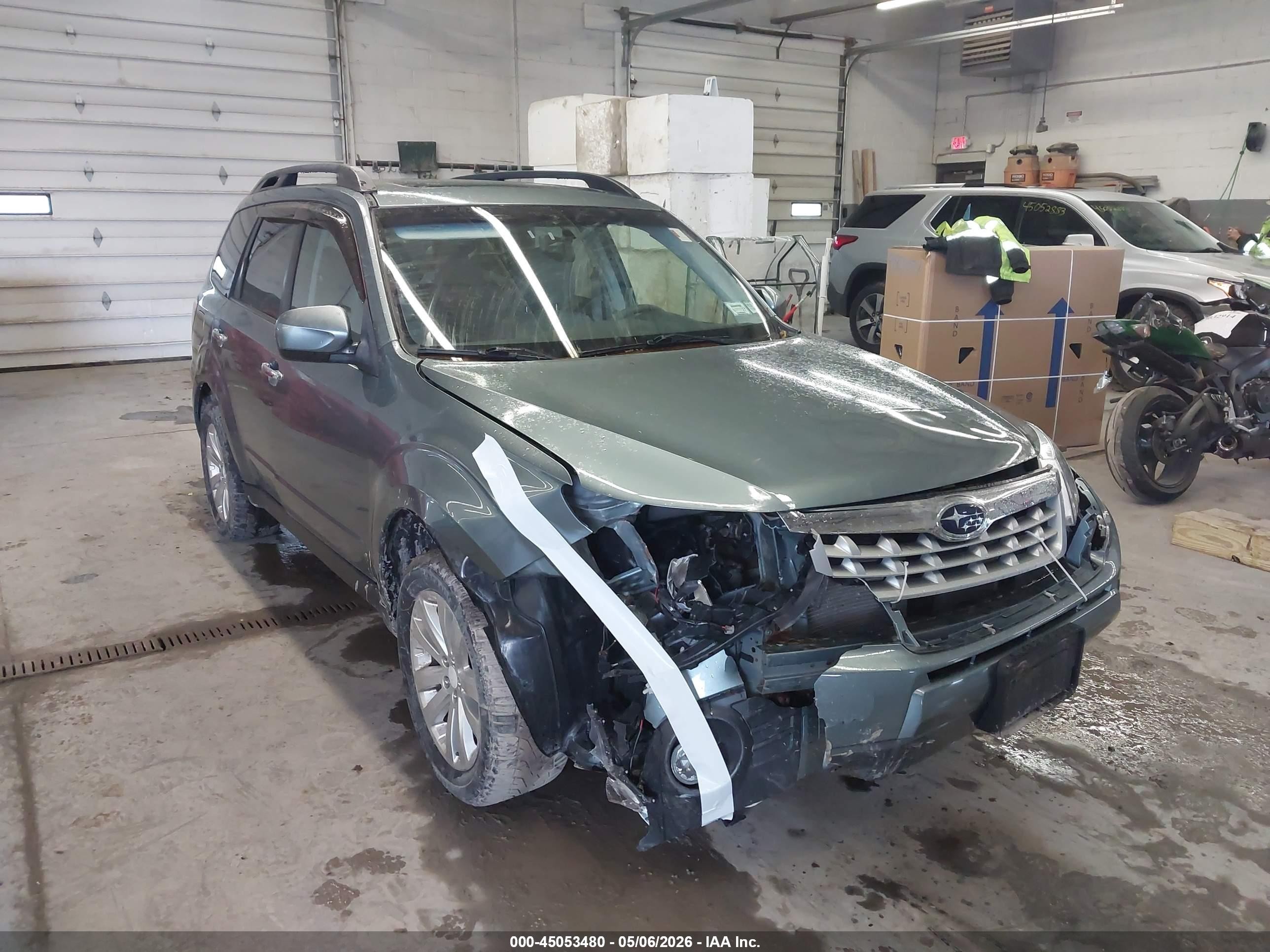2012 Subaru Forester 2.5x Limited Green vin: JF2SHAEC0CH410167