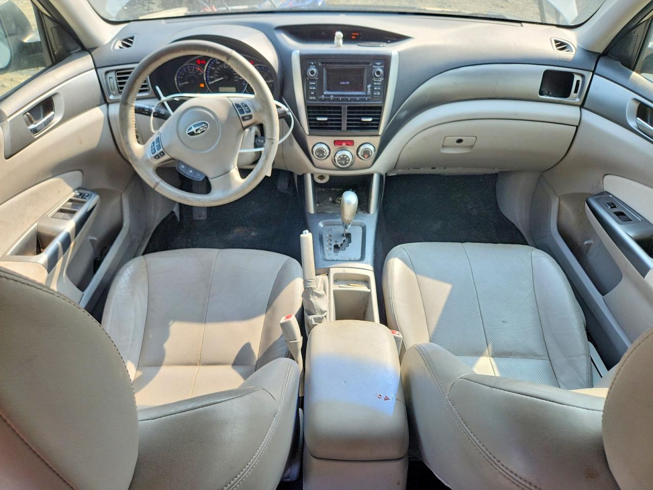 2012 Subaru Forester Limited Белый vin: JF2SHAEC0CH453942