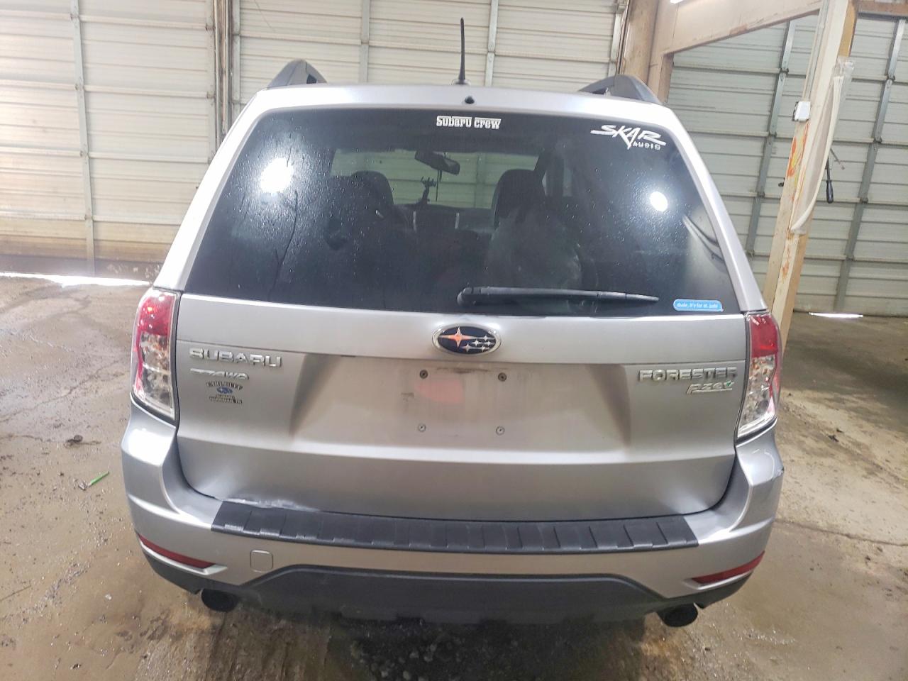 2012 Subaru Forester Limited Silver vin: JF2SHAEC1CH441167