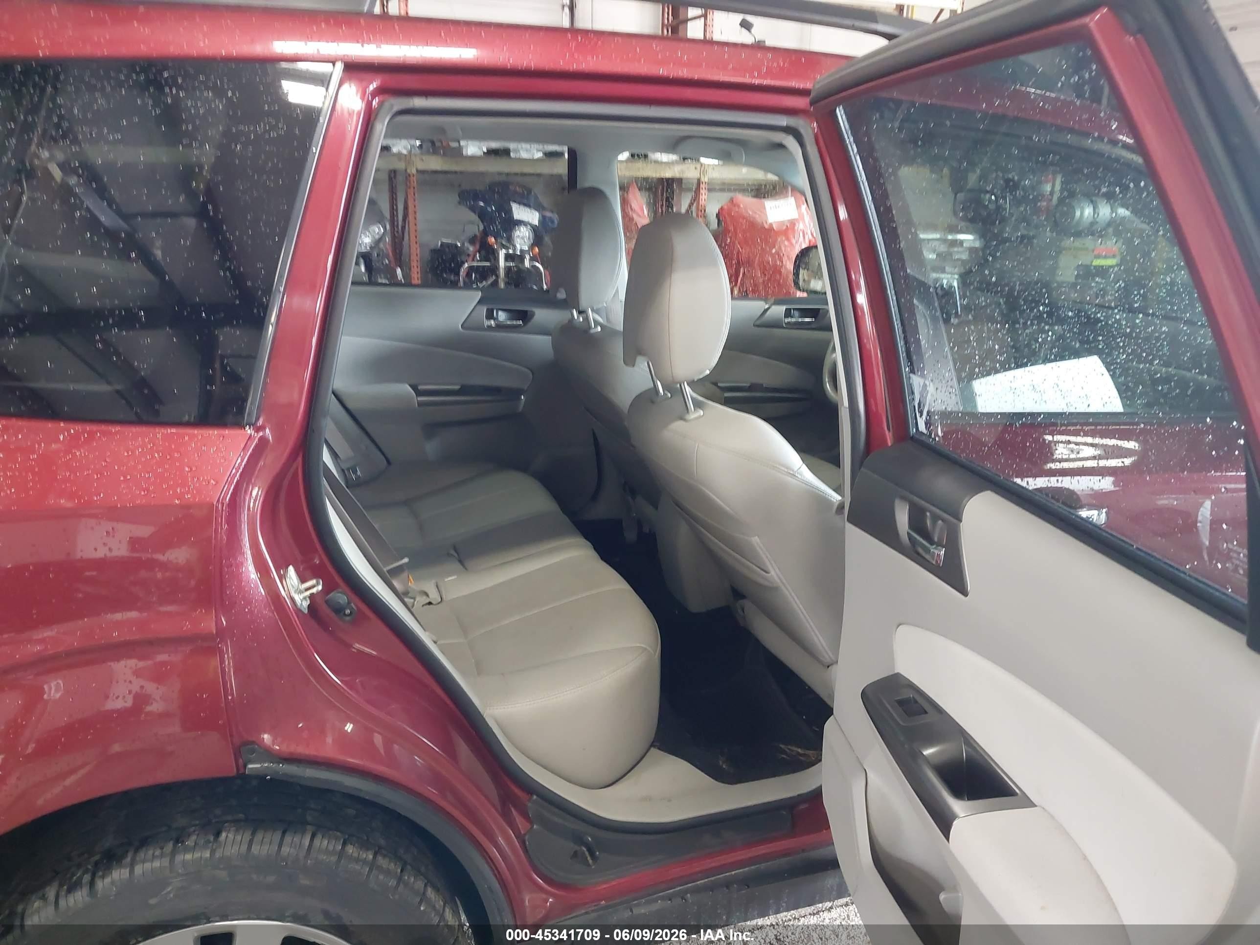 2011 Subaru Forester 2.5x Limited Red vin: JF2SHAEC2BH736356