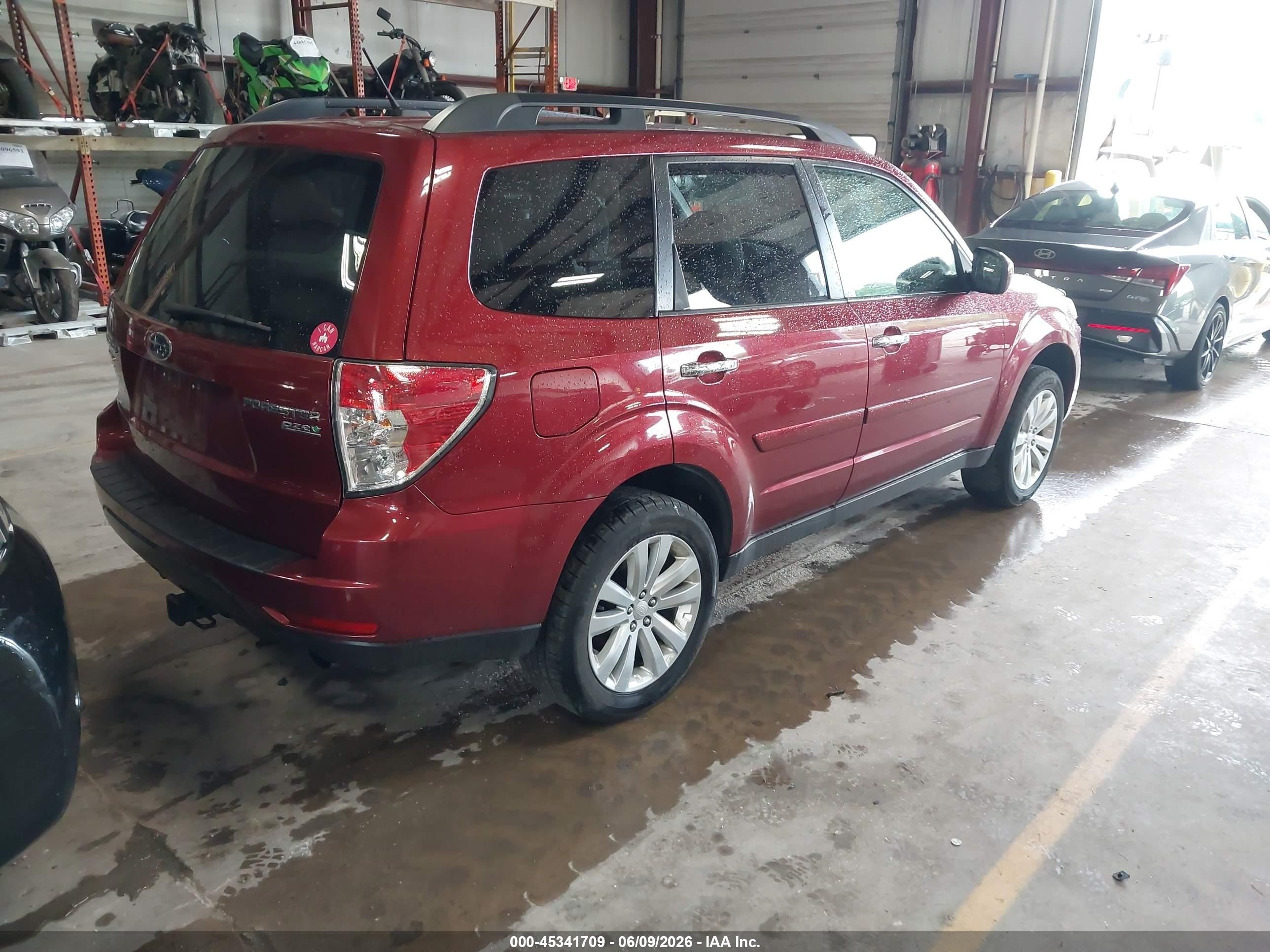 2011 Subaru Forester 2.5x Limited Red vin: JF2SHAEC2BH736356