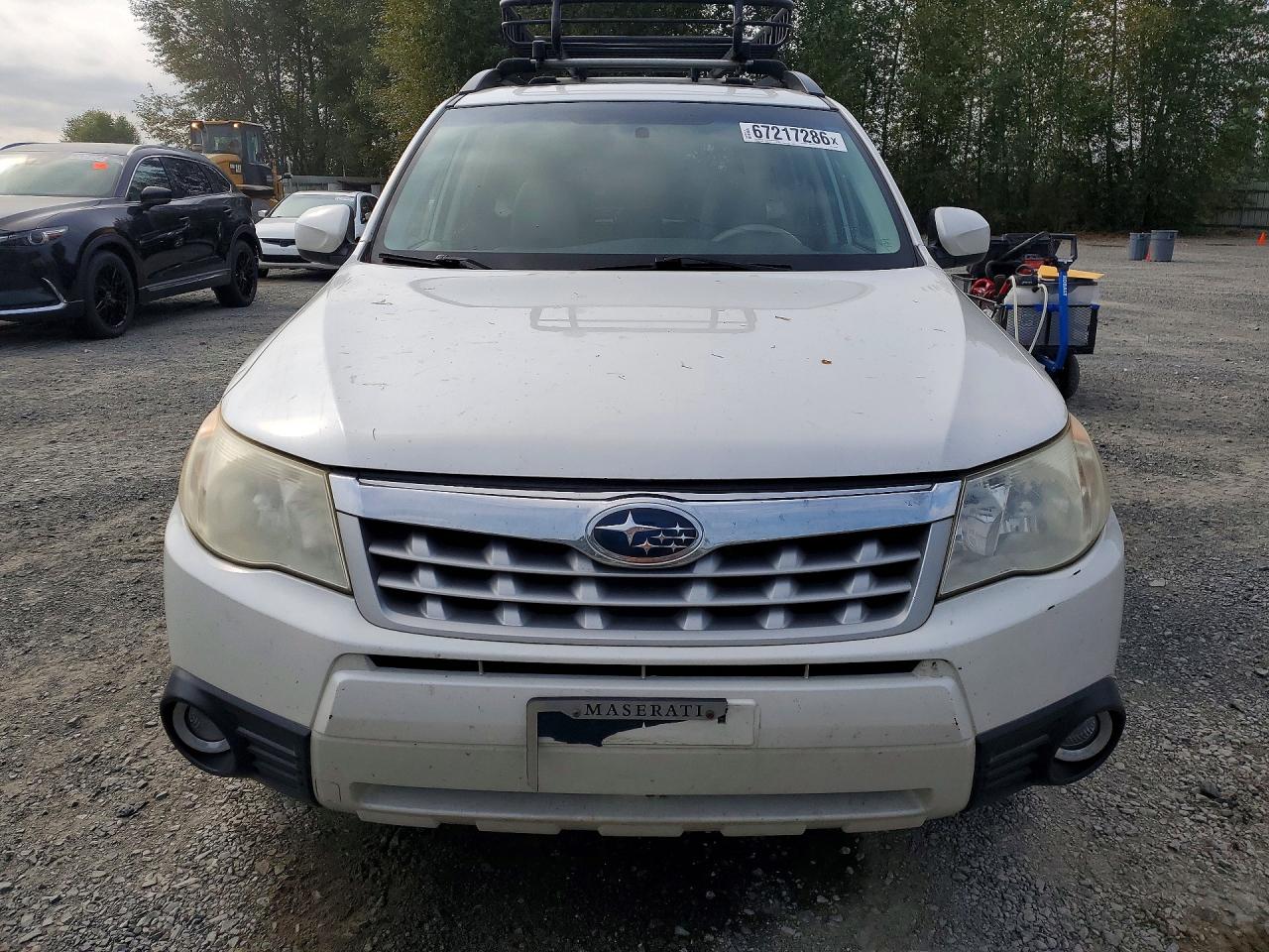 2011 Subaru Forester Limited White vin: JF2SHAEC2BH762486