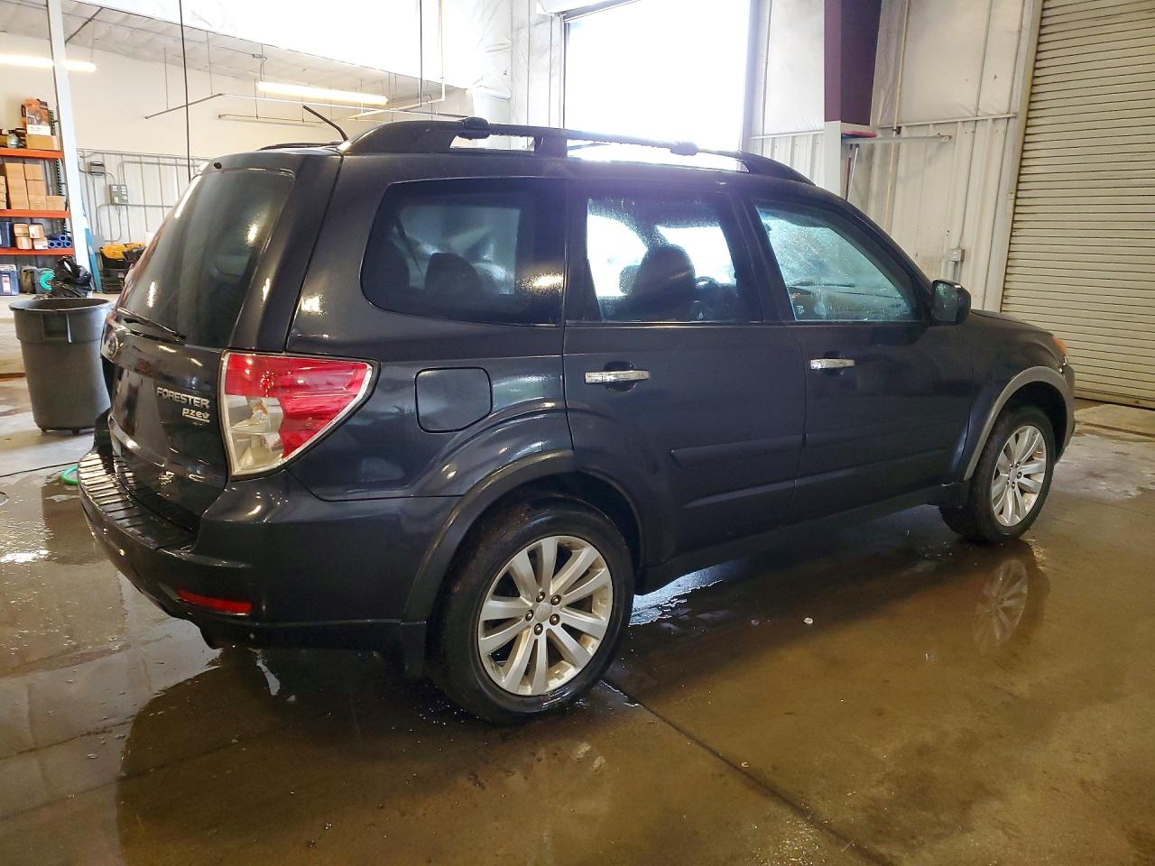 2011 Subaru Forester Limited Charcoal vin: JF2SHAEC2BH763637