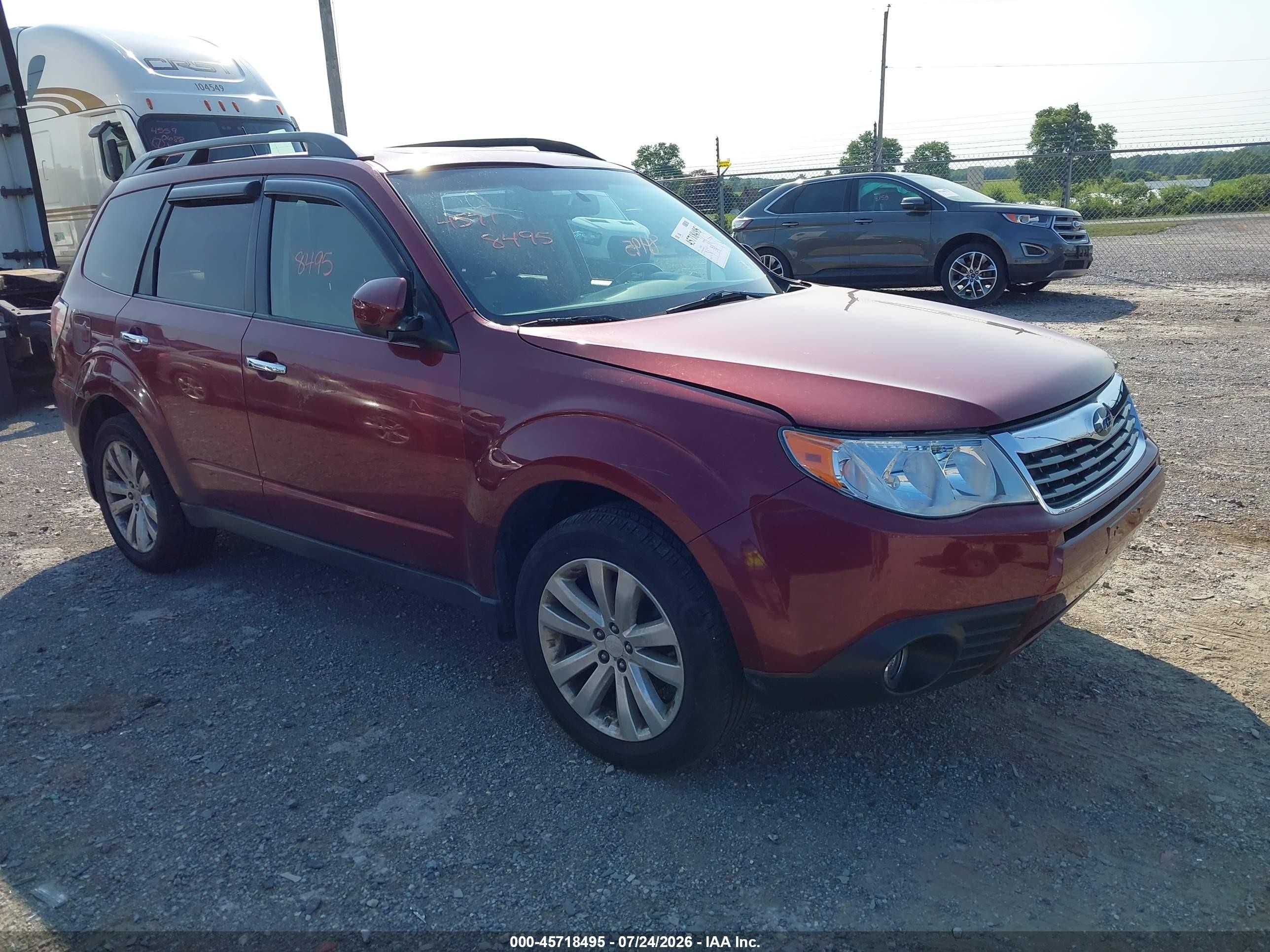 2013 Subaru Forester 2.5x Limited Темно-бордовый vin: JF2SHAEC2DH408535