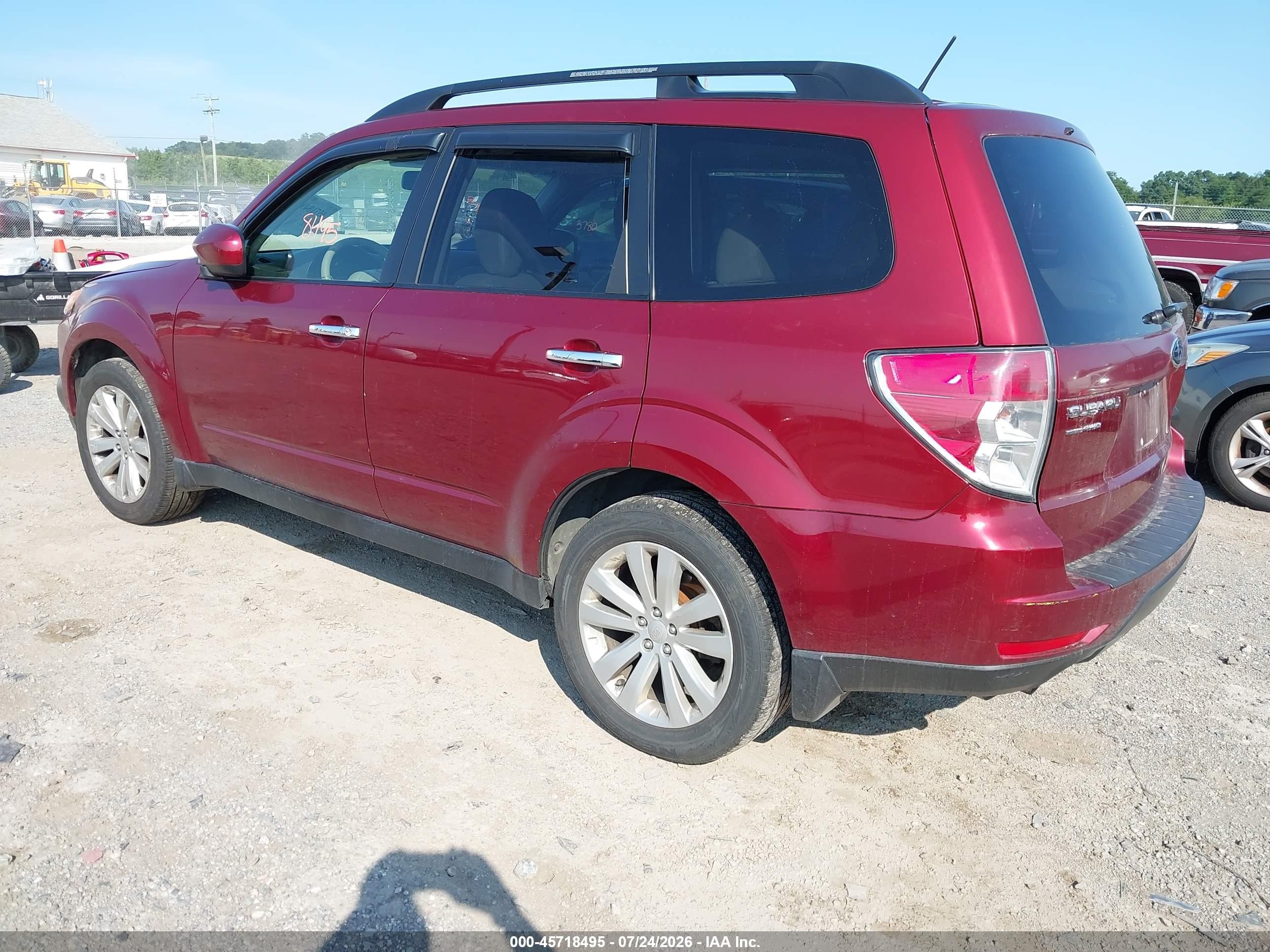 2013 Subaru Forester 2.5x Limited Maroon vin: JF2SHAEC2DH408535