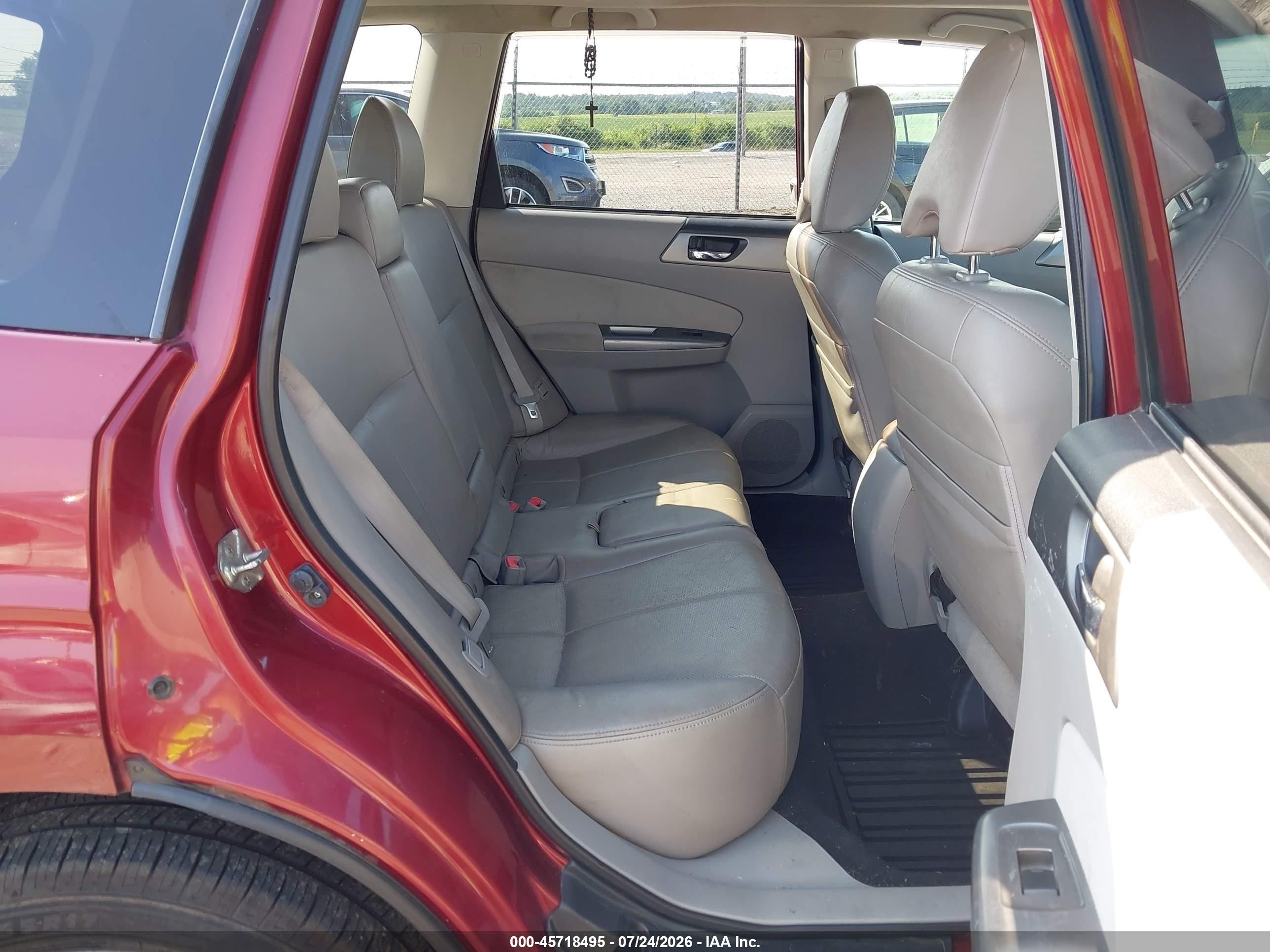 2013 Subaru Forester 2.5x Limited Maroon vin: JF2SHAEC2DH408535