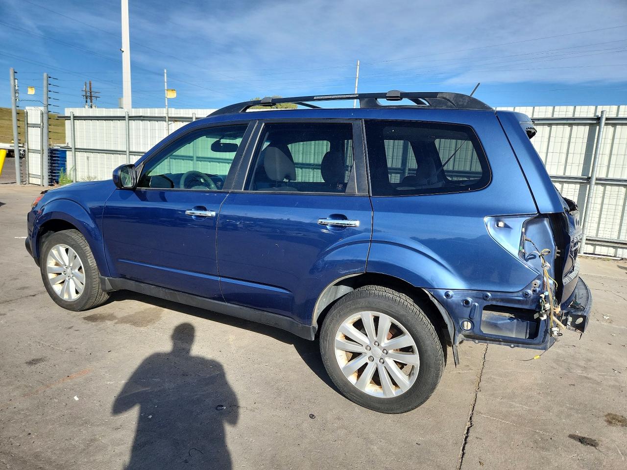 2013 Subaru Forester Limited Blue vin: JF2SHAEC2DH423634