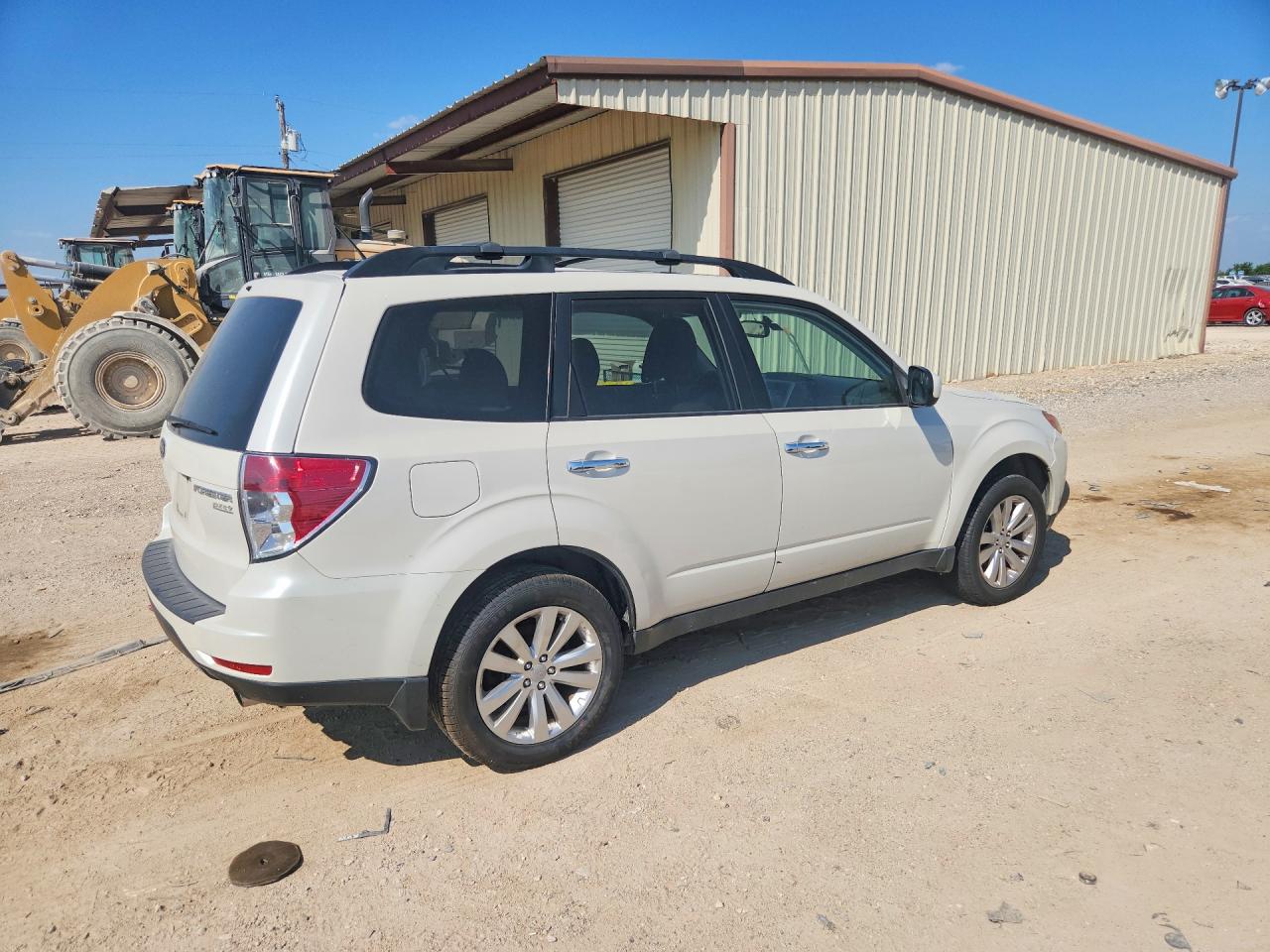 2013 Subaru Forester Limited White vin: JF2SHAEC2DH425691