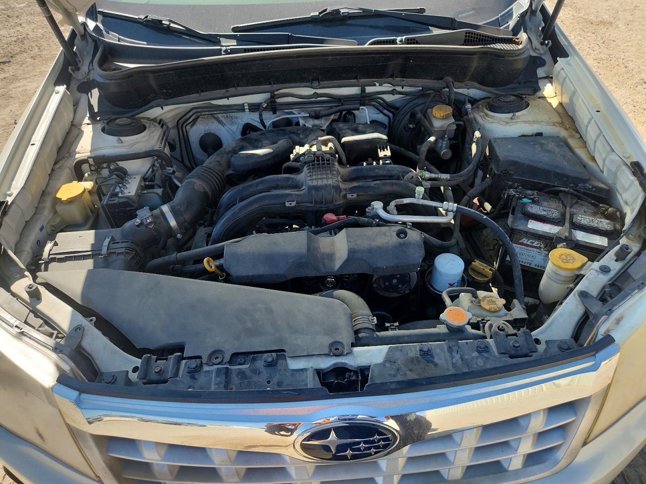 2013 Subaru Forester Limited White vin: JF2SHAEC2DH425691
