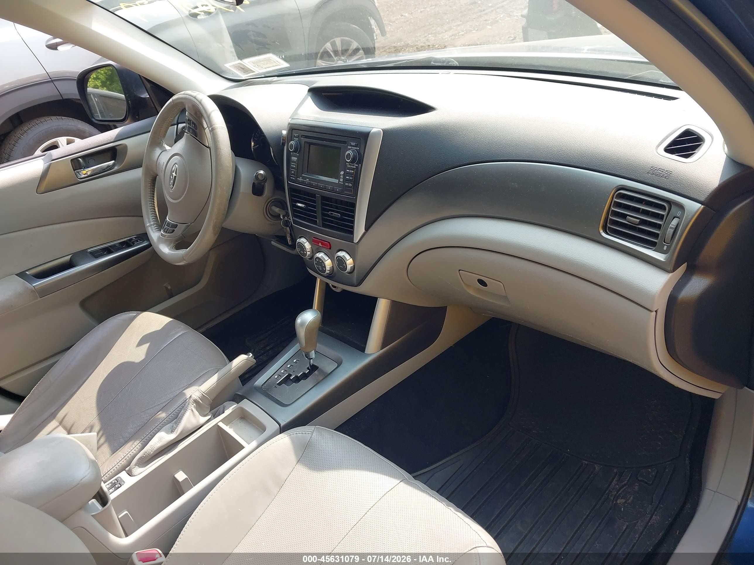 2013 Subaru Forester 2.5x Limited Синий vin: JF2SHAEC2DH427523