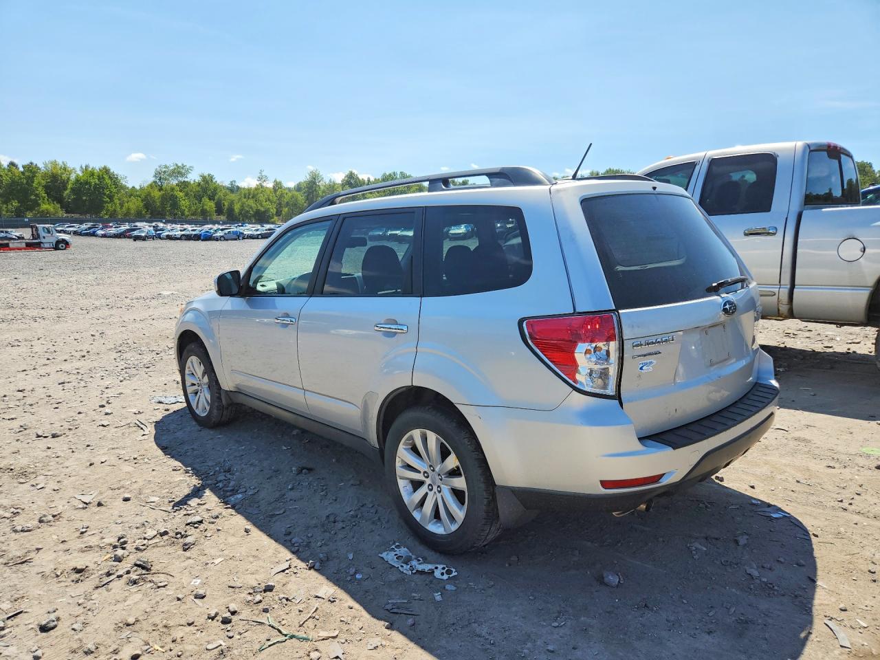 2011 Subaru Forester Limited Silver vin: JF2SHAEC3BH751769