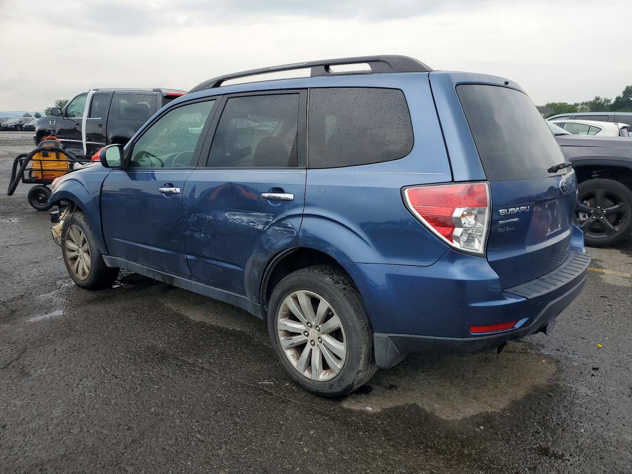 2011 Subaru Forester Limited Синий vin: JF2SHAEC3BH769124