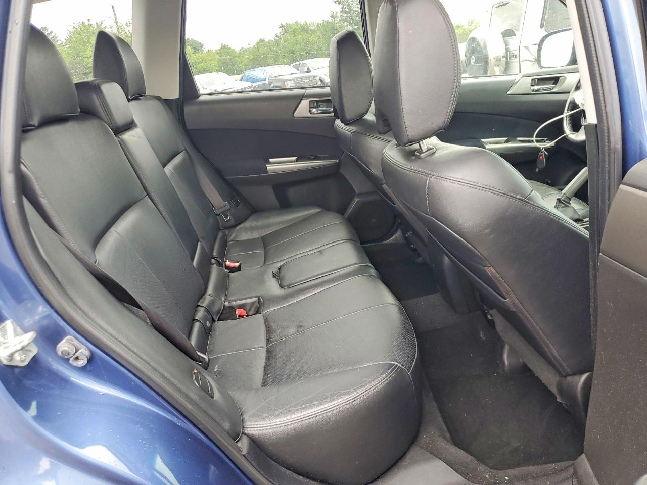 2011 Subaru Forester Limited Синий vin: JF2SHAEC3BH769124