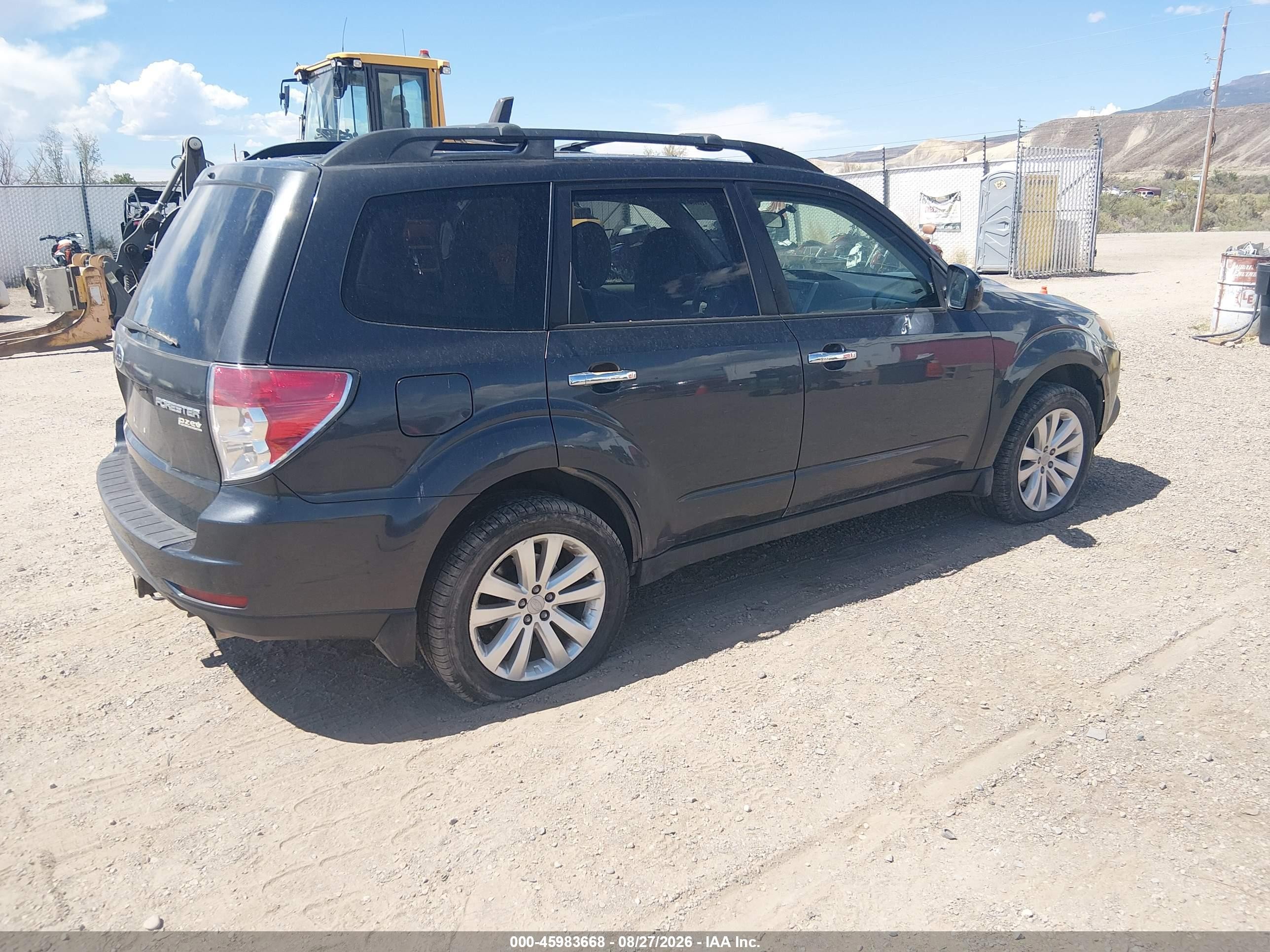 2013 Subaru Forester 2.5x Limited Black vin: JF2SHAEC3DH432603