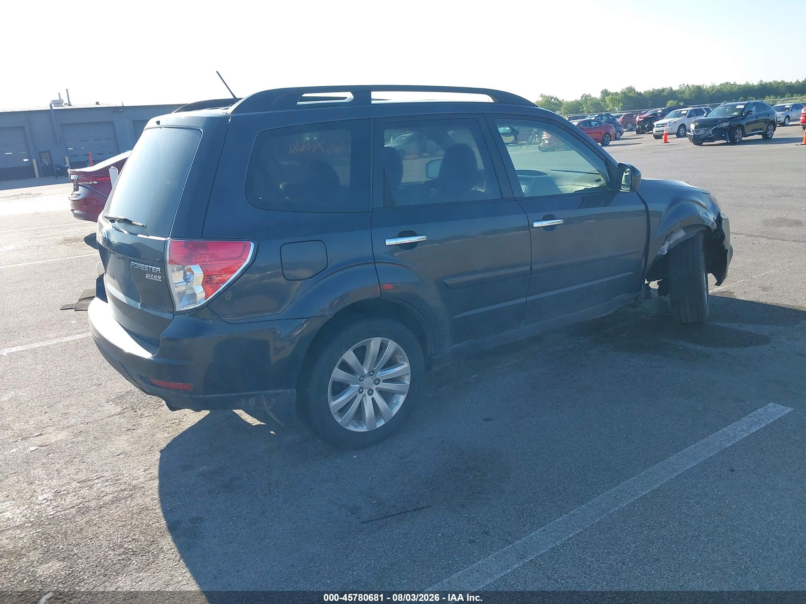 2013 Subaru Forester 2.5x Limited Gray vin: JF2SHAEC3DH441012