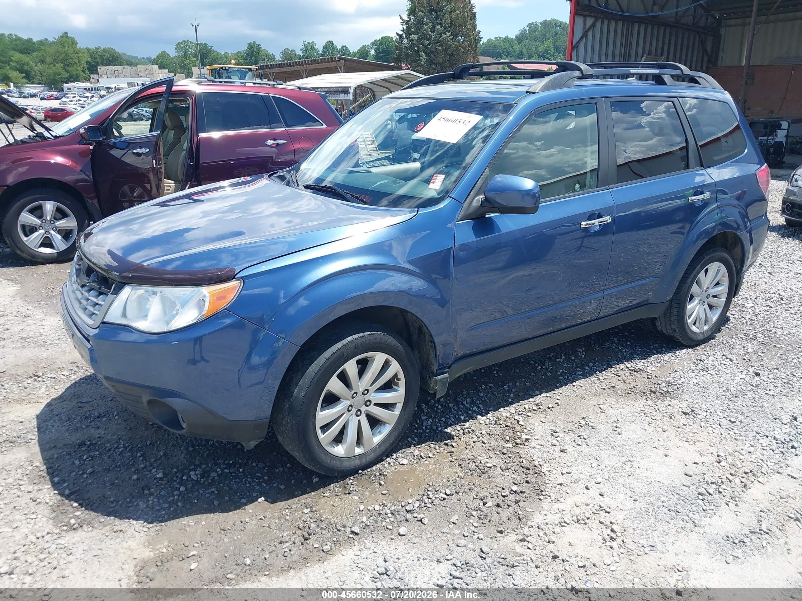 2013 Subaru Forester 2.5x Limited Blue vin: JF2SHAEC3DH441107