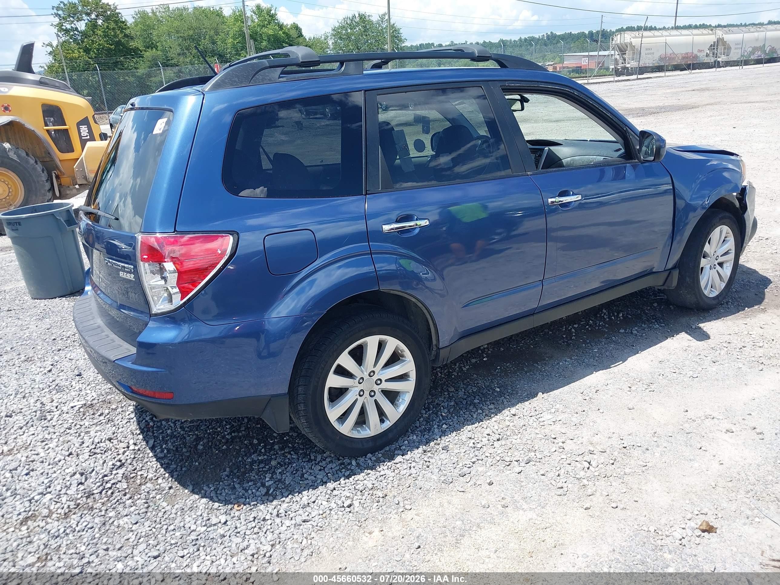 2013 Subaru Forester 2.5x Limited Blue vin: JF2SHAEC3DH441107