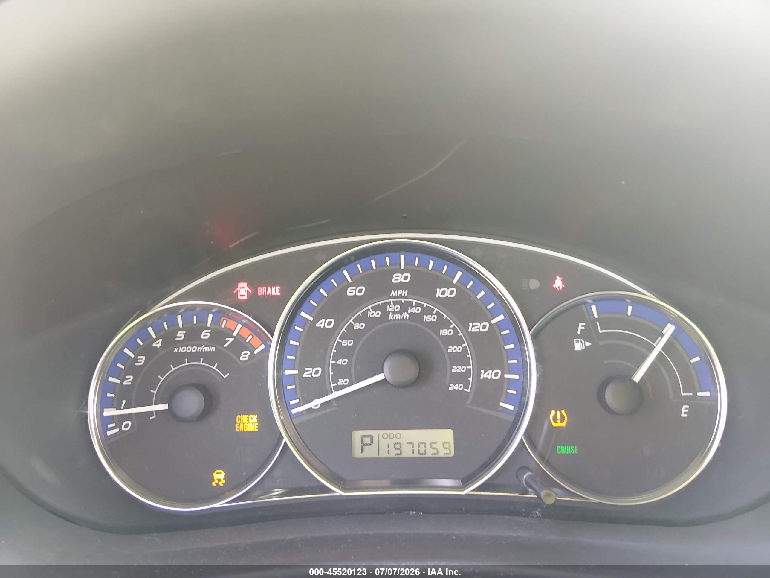 2012 Subaru Forester 2.5x Limited Silver vin: JF2SHAEC4CH412956