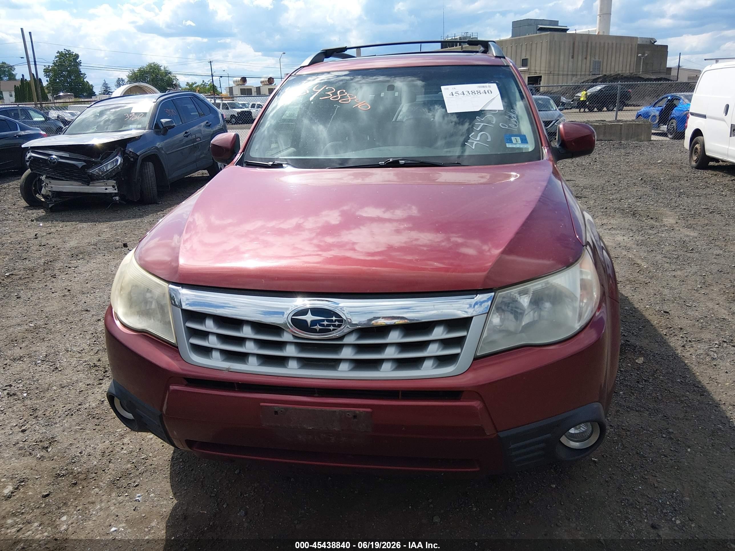 2012 Subaru Forester 2.5x Limited Burgundy vin: JF2SHAEC4CH427456